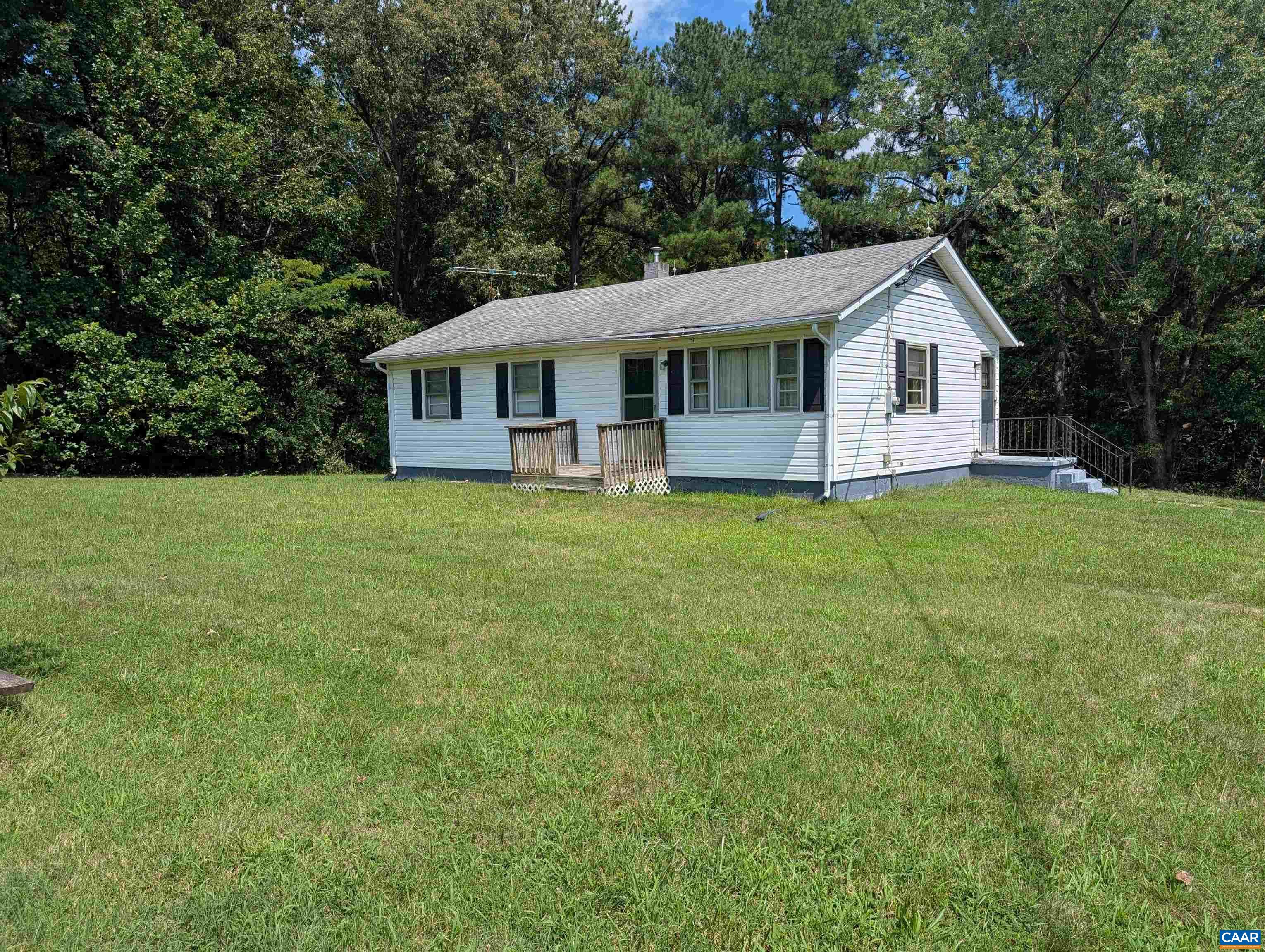 681 FRANKLIN LN, PALMYRA, Virginia 22963, 3 Bedrooms Bedrooms, ,1 BathroomBathrooms,Residential,681 FRANKLIN LN,680904 MLS # 680904 681 FRANKLIN LN, PALMYRA, Virginia 22963, 3 Bedrooms Bedrooms, ,1 BathroomBathrooms,Residential,681 FRANKLIN LN,680904 MLS # 680904
