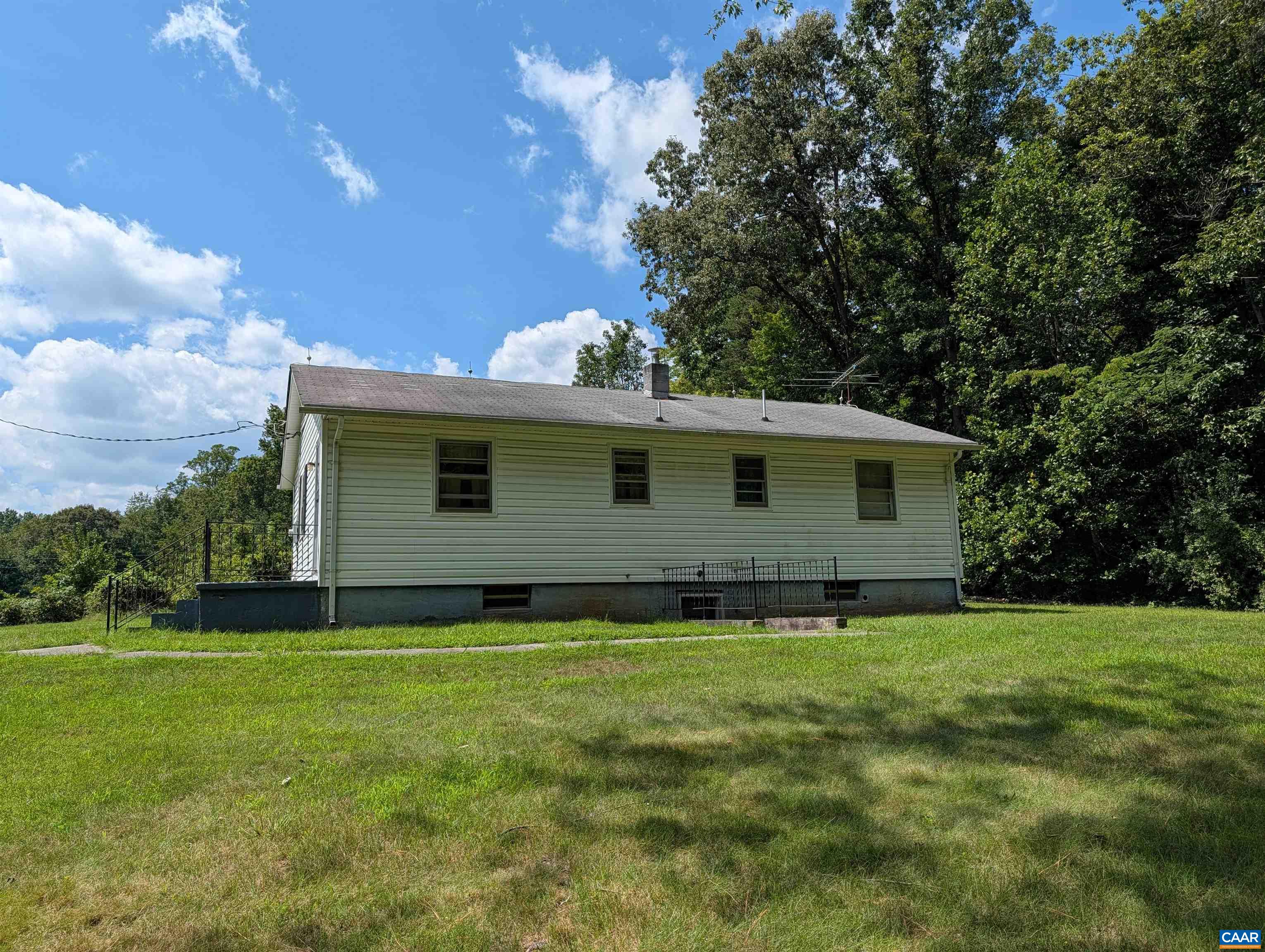 681 FRANKLIN LN, PALMYRA, Virginia 22963, 3 Bedrooms Bedrooms, ,1 BathroomBathrooms,Residential,681 FRANKLIN LN,680904 MLS # 680904 681 FRANKLIN LN, PALMYRA, Virginia 22963, 3 Bedrooms Bedrooms, ,1 BathroomBathrooms,Residential,681 FRANKLIN LN,680904 MLS # 680904