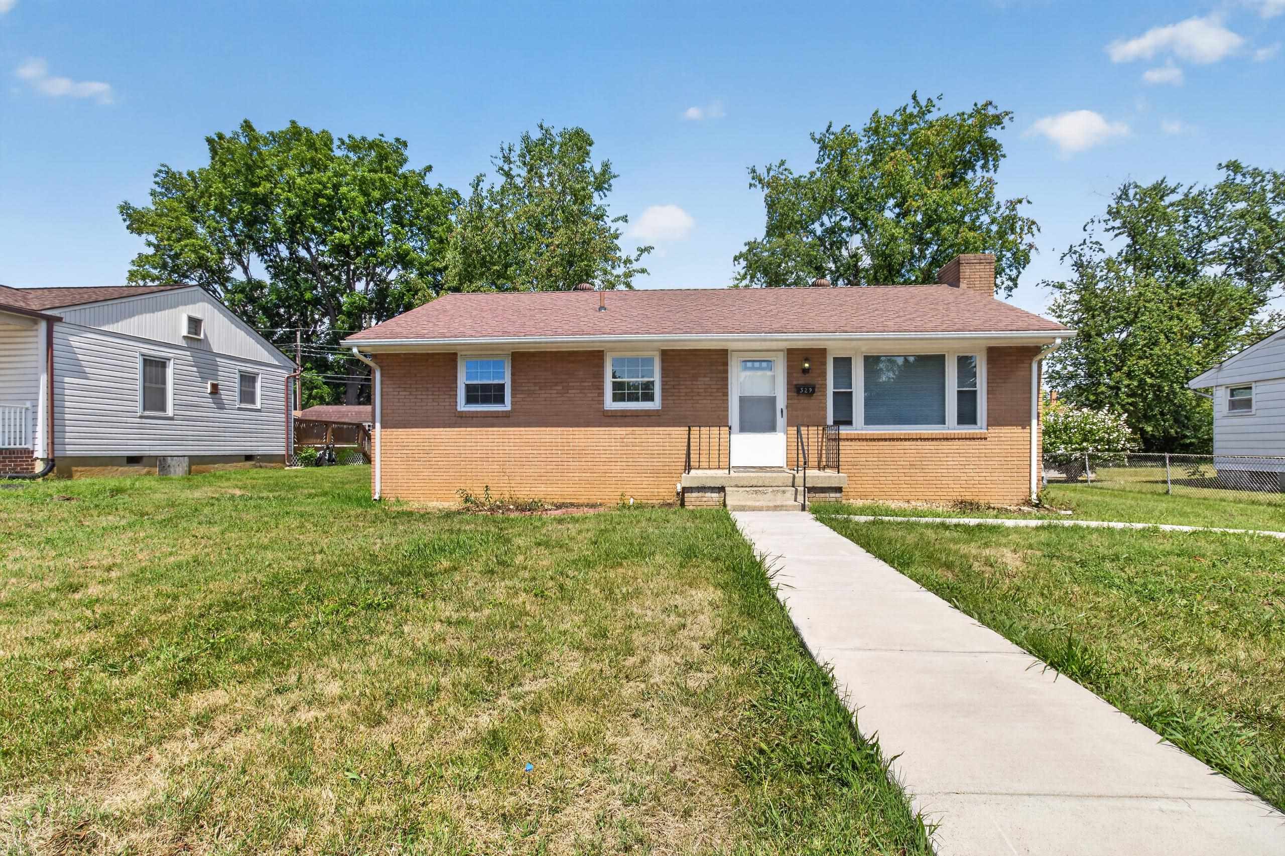 329 LOUDOUN AVE, WAYNESBORO, Virginia 22980, 3 Bedrooms Bedrooms, ,1 BathroomBathrooms,Residential,329 LOUDOUN AVE,680905 MLS # 680905 329 LOUDOUN AVE, WAYNESBORO, Virginia 22980, 3 Bedrooms Bedrooms, ,1 BathroomBathrooms,Residential,329 LOUDOUN AVE,680905 MLS # 680905