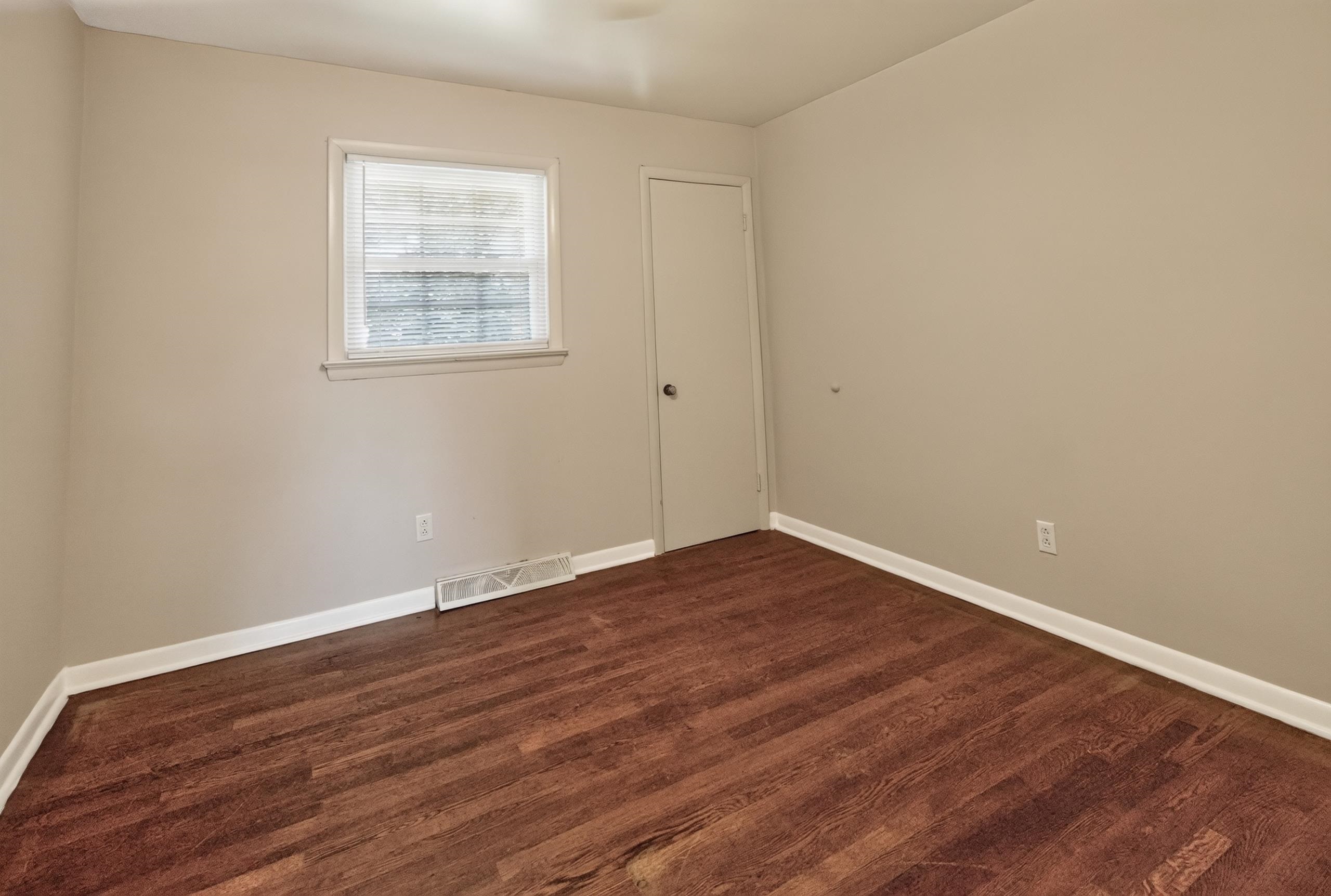 329 LOUDOUN AVE, WAYNESBORO, Virginia 22980, 3 Bedrooms Bedrooms, ,1 BathroomBathrooms,Residential,329 LOUDOUN AVE,680905 MLS # 680905 329 LOUDOUN AVE, WAYNESBORO, Virginia 22980, 3 Bedrooms Bedrooms, ,1 BathroomBathrooms,Residential,329 LOUDOUN AVE,680905 MLS # 680905