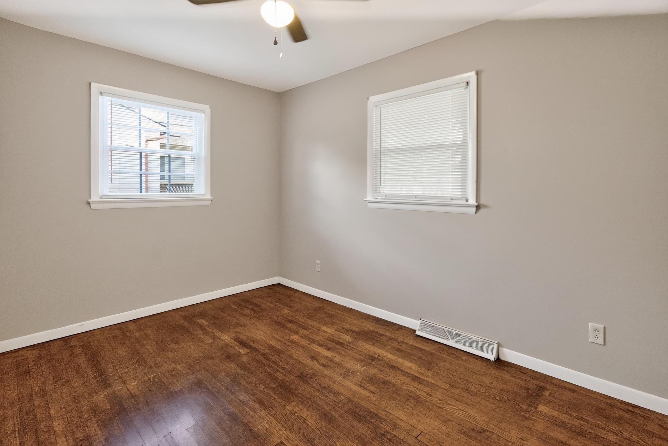 329 LOUDOUN AVE, WAYNESBORO, Virginia 22980, 3 Bedrooms Bedrooms, ,1 BathroomBathrooms,Residential,329 LOUDOUN AVE,680905 MLS # 680905 329 LOUDOUN AVE, WAYNESBORO, Virginia 22980, 3 Bedrooms Bedrooms, ,1 BathroomBathrooms,Residential,329 LOUDOUN AVE,680905 MLS # 680905