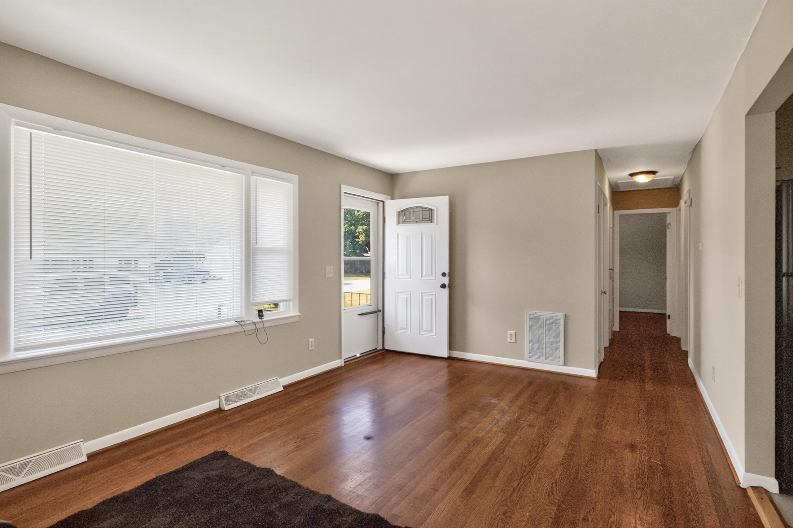 329 LOUDOUN AVE, WAYNESBORO, Virginia 22980, 3 Bedrooms Bedrooms, ,1 BathroomBathrooms,Residential,329 LOUDOUN AVE,680905 MLS # 680905 329 LOUDOUN AVE, WAYNESBORO, Virginia 22980, 3 Bedrooms Bedrooms, ,1 BathroomBathrooms,Residential,329 LOUDOUN AVE,680905 MLS # 680905