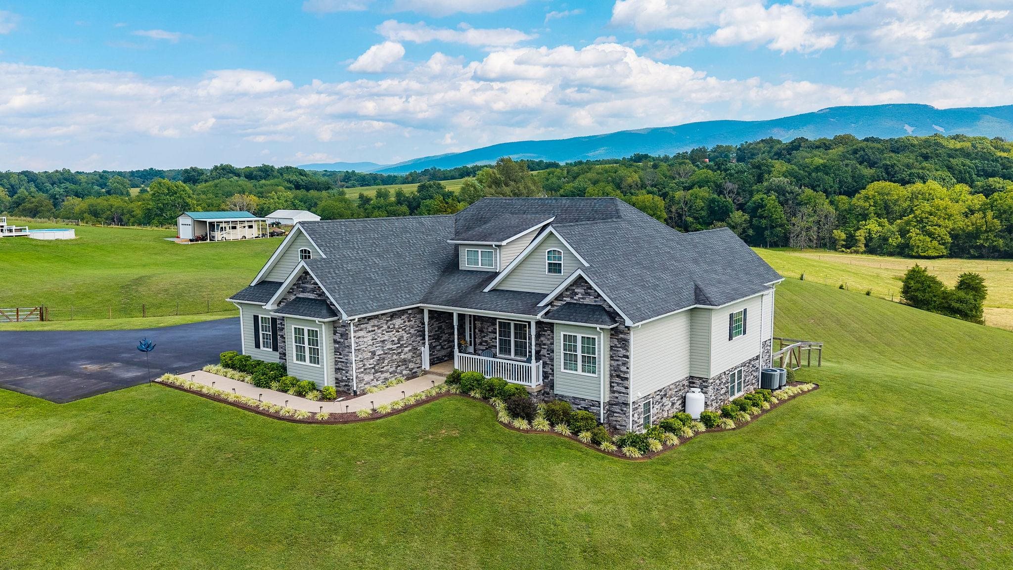 65 INDIAN RIDGE RD, GREENVILLE, Virginia 24440, 3 Bedrooms Bedrooms, ,2 BathroomsBathrooms,Residential,65 INDIAN RIDGE RD,680906 MLS # 680906 65 INDIAN RIDGE RD, GREENVILLE, Virginia 24440, 3 Bedrooms Bedrooms, ,2 BathroomsBathrooms,Residential,65 INDIAN RIDGE RD,680906 MLS # 680906