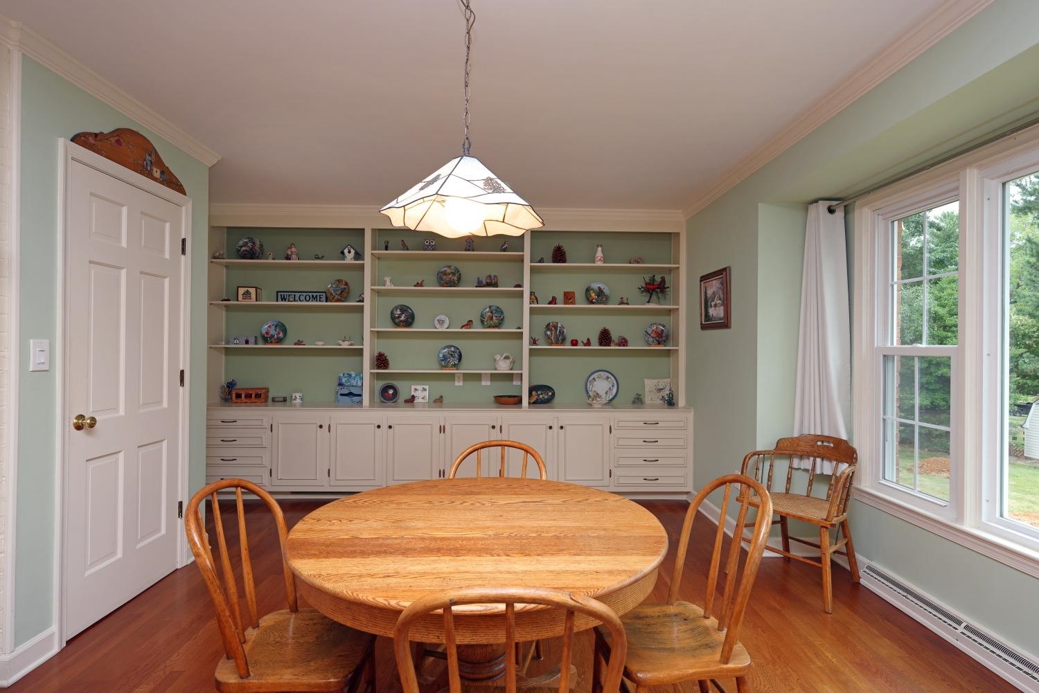 1075 FAIRWAY DR, WAYNESBORO, Virginia 22980, 3 Bedrooms Bedrooms, ,3 BathroomsBathrooms,Residential,1075 FAIRWAY DR,680908 MLS # 680908 1075 FAIRWAY DR, WAYNESBORO, Virginia 22980, 3 Bedrooms Bedrooms, ,3 BathroomsBathrooms,Residential,1075 FAIRWAY DR,680908 MLS # 680908