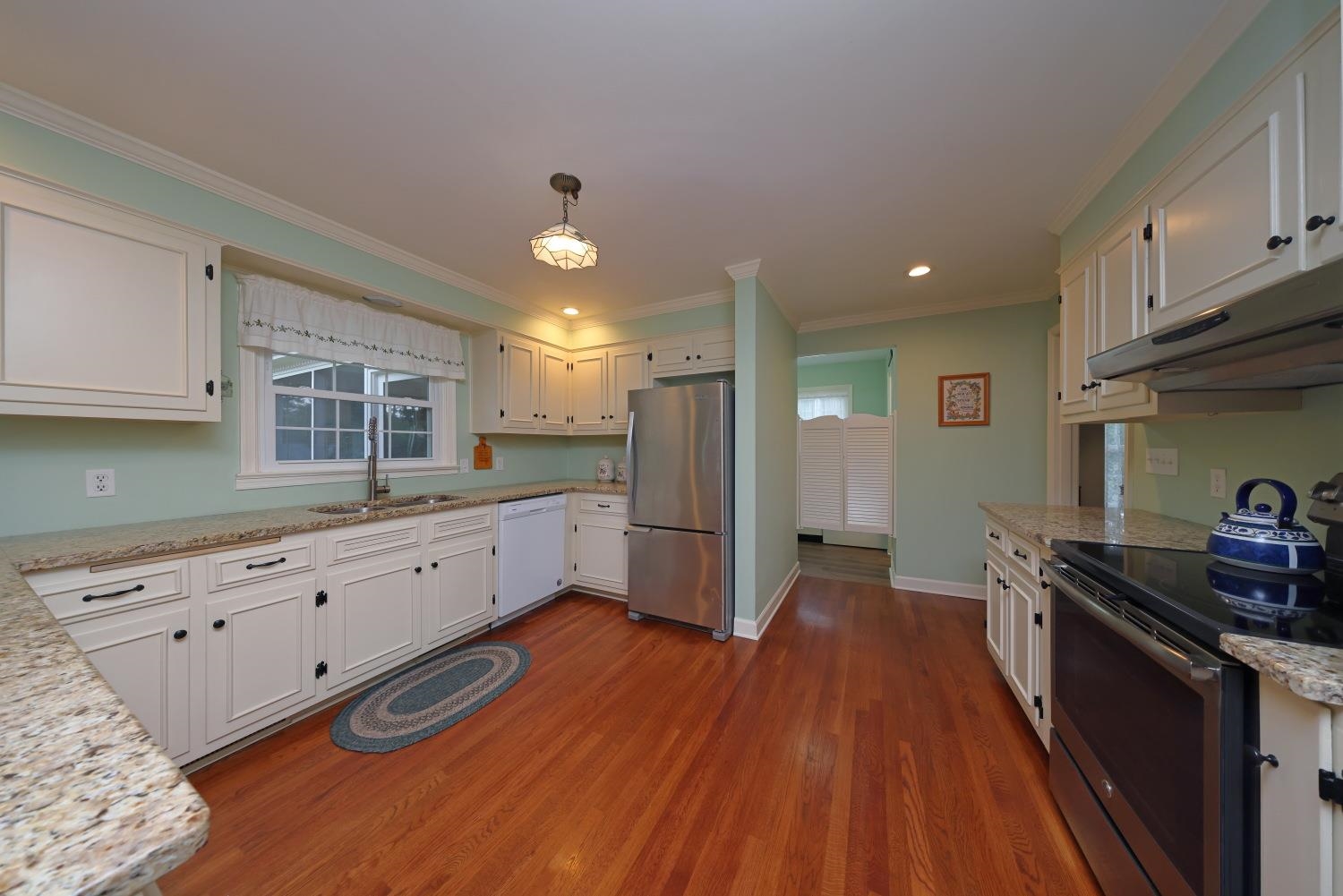 1075 FAIRWAY DR, WAYNESBORO, Virginia 22980, 3 Bedrooms Bedrooms, ,3 BathroomsBathrooms,Residential,1075 FAIRWAY DR,680908 MLS # 680908 1075 FAIRWAY DR, WAYNESBORO, Virginia 22980, 3 Bedrooms Bedrooms, ,3 BathroomsBathrooms,Residential,1075 FAIRWAY DR,680908 MLS # 680908
