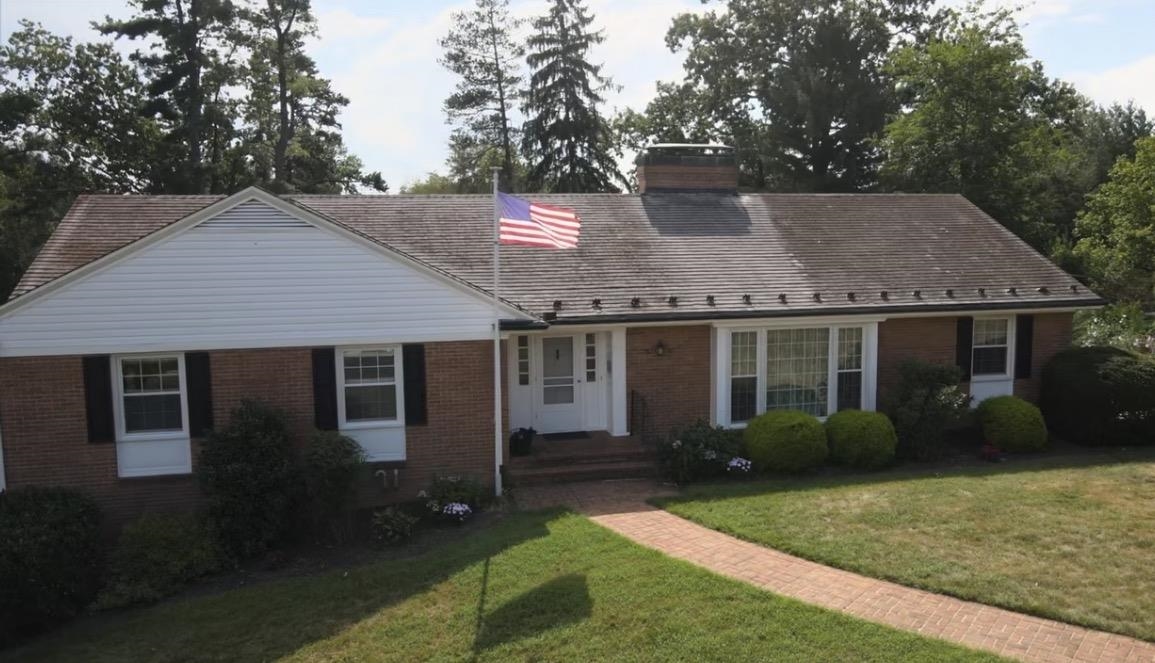 1075 FAIRWAY DR, WAYNESBORO, Virginia 22980, 3 Bedrooms Bedrooms, ,3 BathroomsBathrooms,Residential,1075 FAIRWAY DR,680908 MLS # 680908 1075 FAIRWAY DR, WAYNESBORO, Virginia 22980, 3 Bedrooms Bedrooms, ,3 BathroomsBathrooms,Residential,1075 FAIRWAY DR,680908 MLS # 680908
