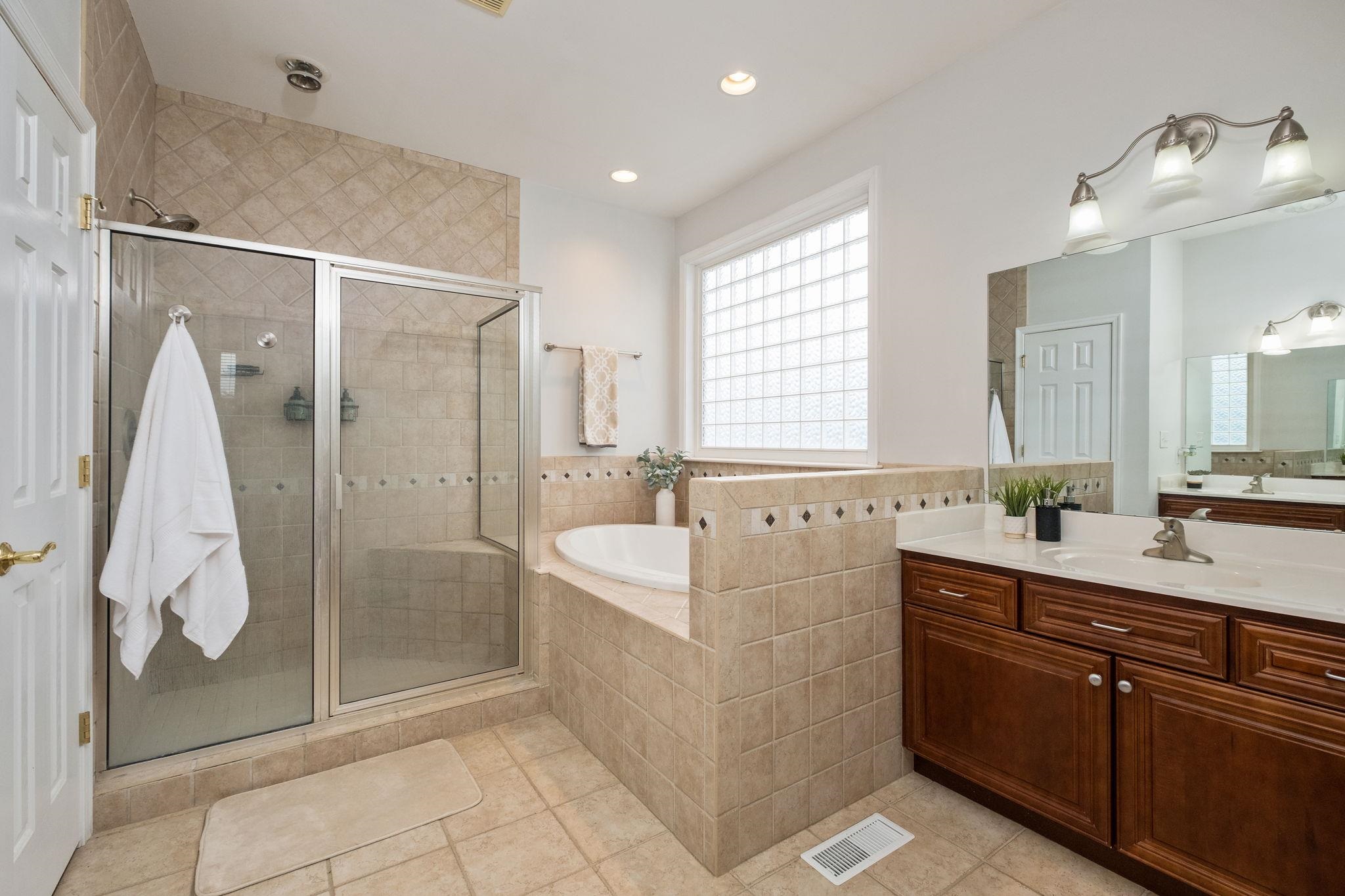 125 SHAWN CIR, STAUNTON, Virginia 24401, 4 Bedrooms Bedrooms, ,4 BathroomsBathrooms,Residential,125 SHAWN CIR,680909 MLS # 680909