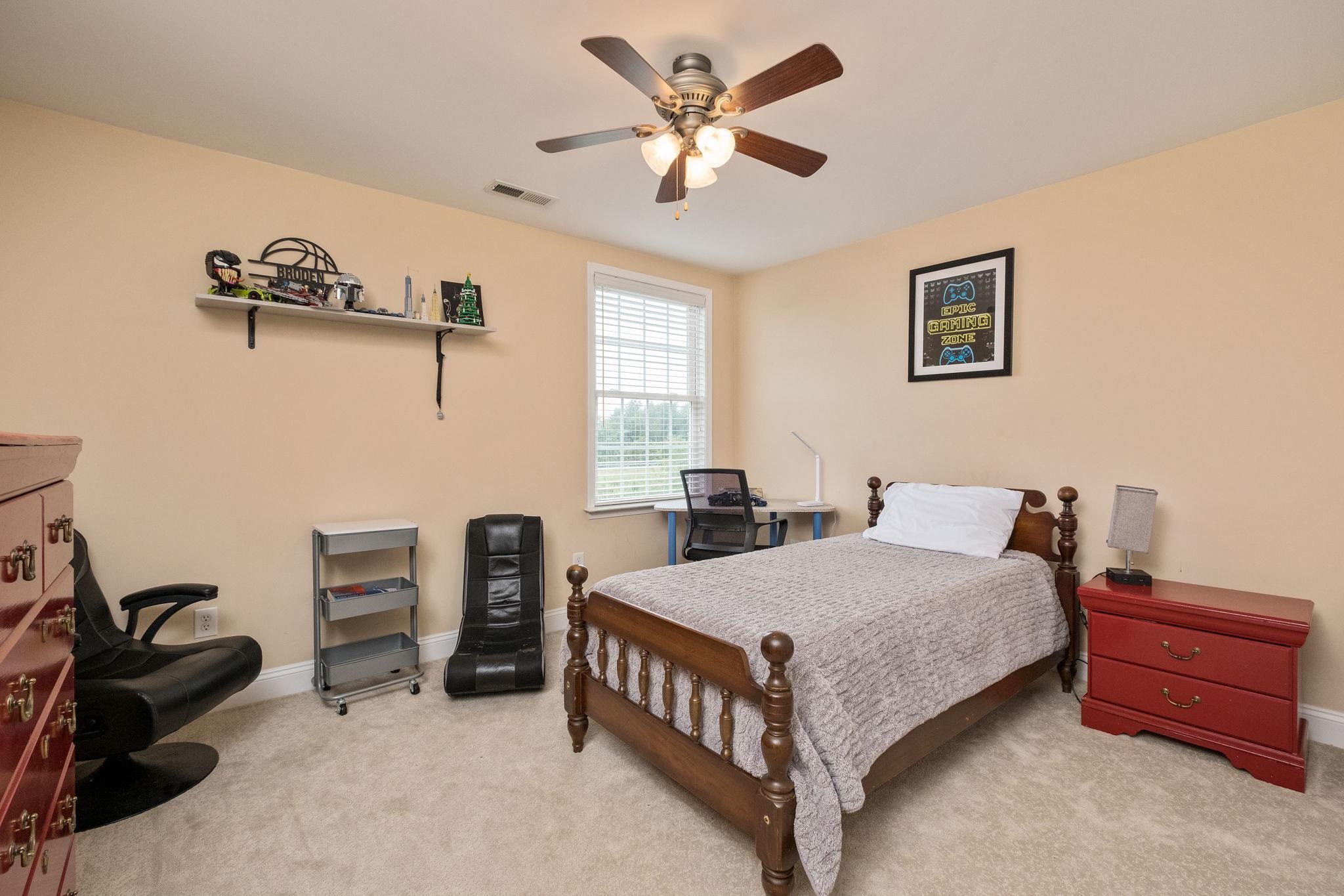 125 SHAWN CIR, STAUNTON, Virginia 24401, 4 Bedrooms Bedrooms, ,4 BathroomsBathrooms,Residential,125 SHAWN CIR,680909 MLS # 680909