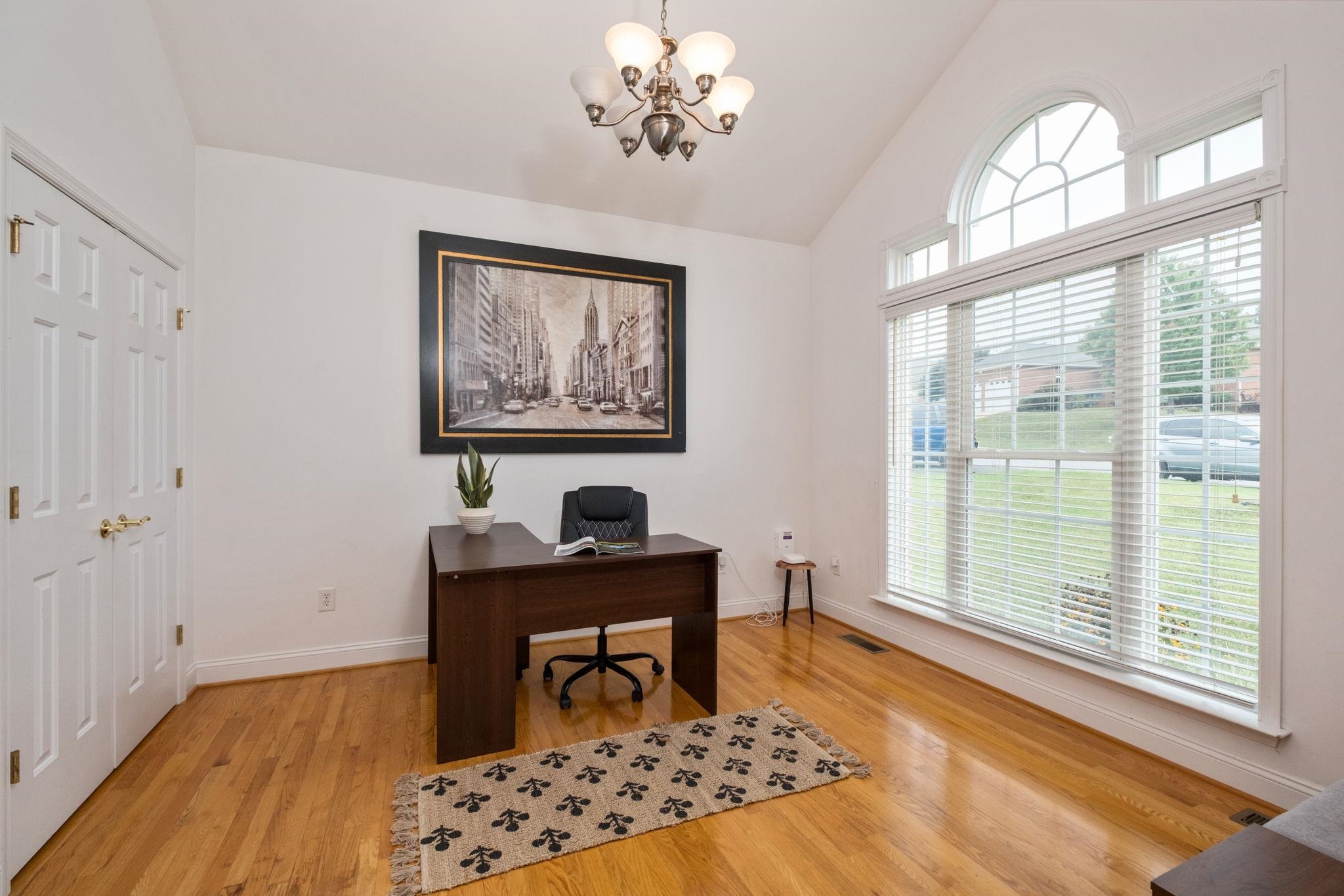 125 SHAWN CIR, STAUNTON, Virginia 24401, 4 Bedrooms Bedrooms, ,4 BathroomsBathrooms,Residential,125 SHAWN CIR,680909 MLS # 680909