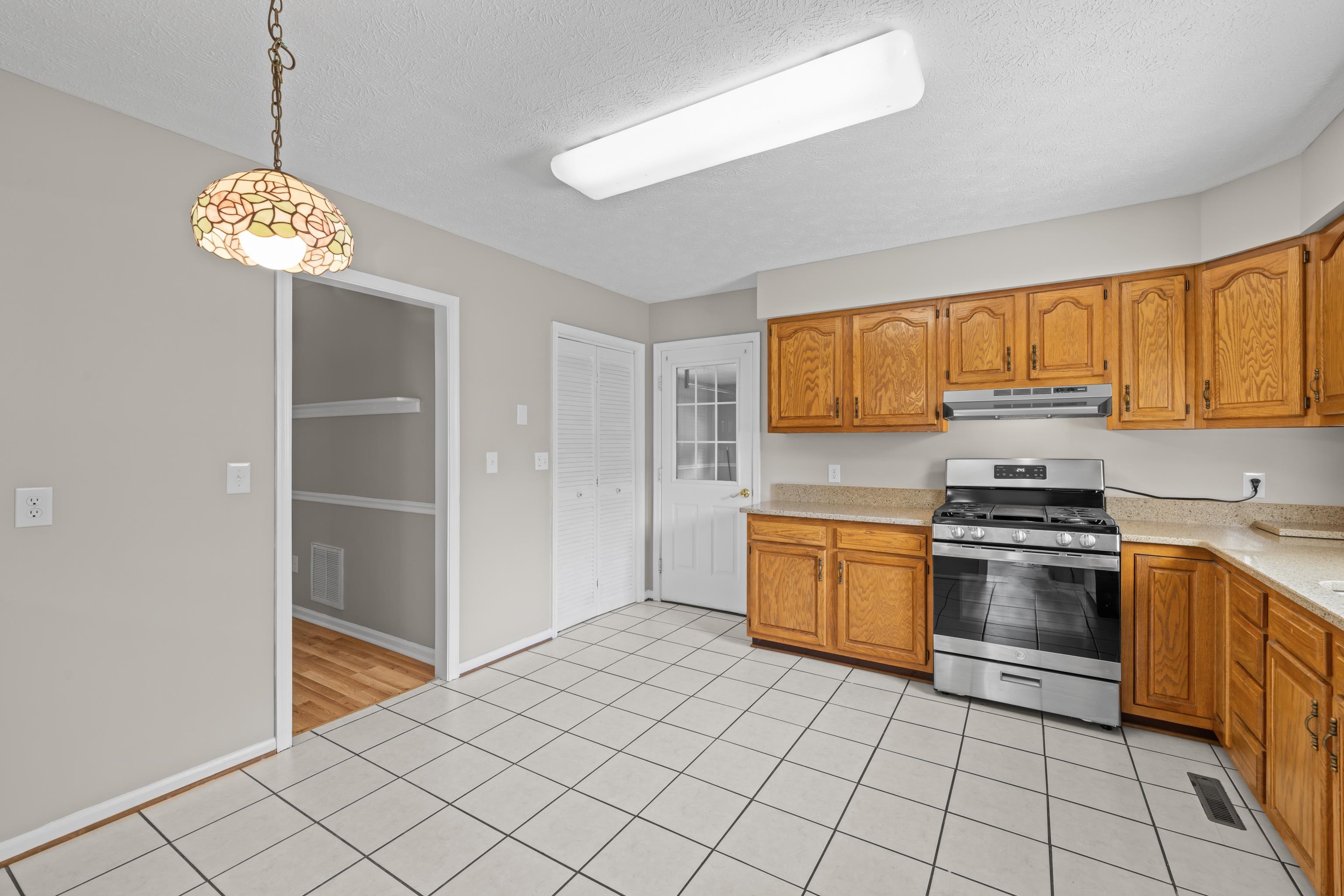319 FOREST SPRINGS DR, STUARTS DRAFT, Virginia 24477, 3 Bedrooms Bedrooms, ,2 BathroomsBathrooms,Residential,319 FOREST SPRINGS DR,680912 MLS # 680912