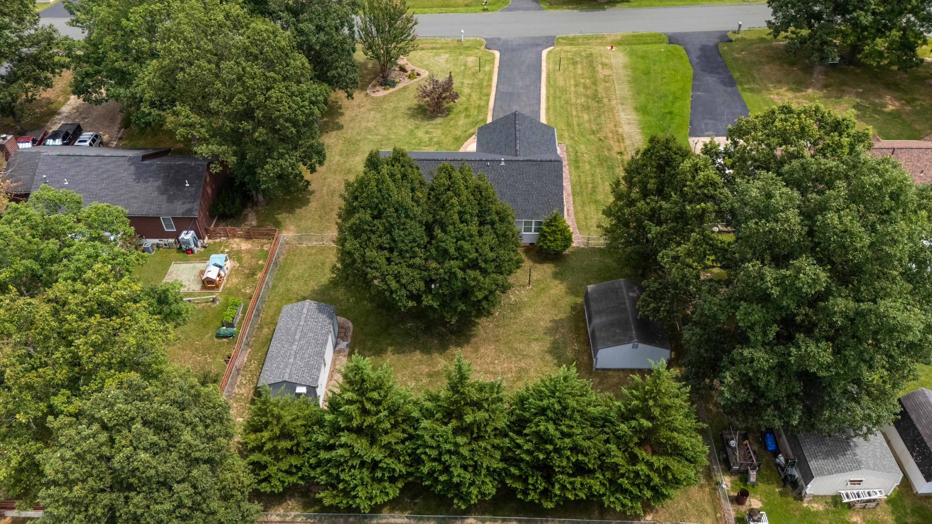 319 FOREST SPRINGS DR, STUARTS DRAFT, Virginia 24477, 3 Bedrooms Bedrooms, ,2 BathroomsBathrooms,Residential,319 FOREST SPRINGS DR,680912 MLS # 680912