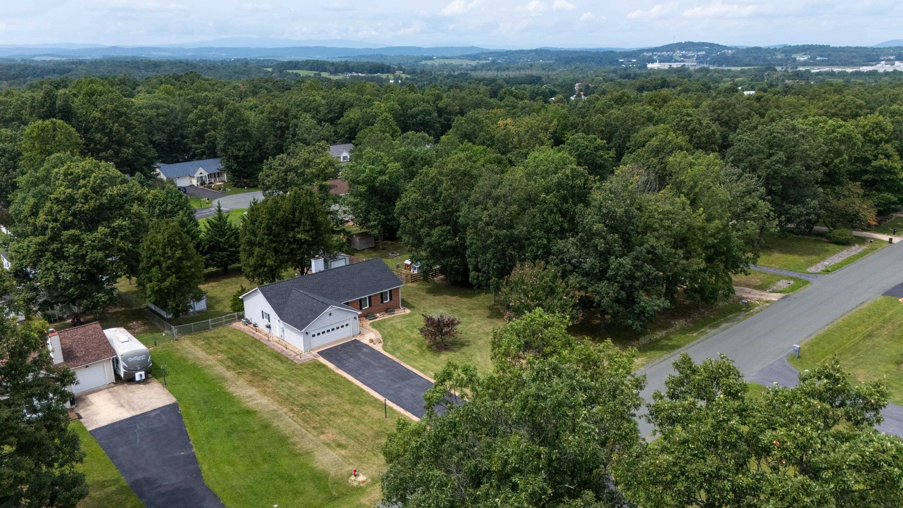 319 FOREST SPRINGS DR, STUARTS DRAFT, Virginia 24477, 3 Bedrooms Bedrooms, ,2 BathroomsBathrooms,Residential,319 FOREST SPRINGS DR,680912 MLS # 680912