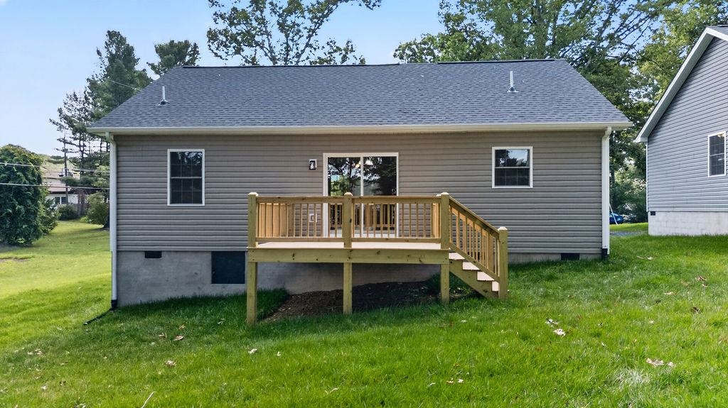 1233 JACKSON AVE, WAYNESBORO, Virginia 22980, 3 Bedrooms Bedrooms, ,2 BathroomsBathrooms,Residential,1233 JACKSON AVE,680914 MLS # 680914