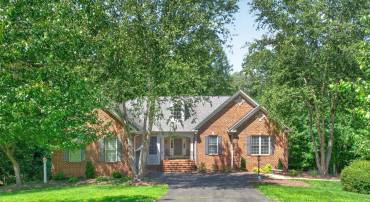 1936 BENTIVAR FARM RD, CHARLOTTESVILLE, Virginia 22911, 4 Bedrooms Bedrooms, ,3 BathroomsBathrooms,Residential,1936 BENTIVAR FARM RD,680915 MLS # 680915