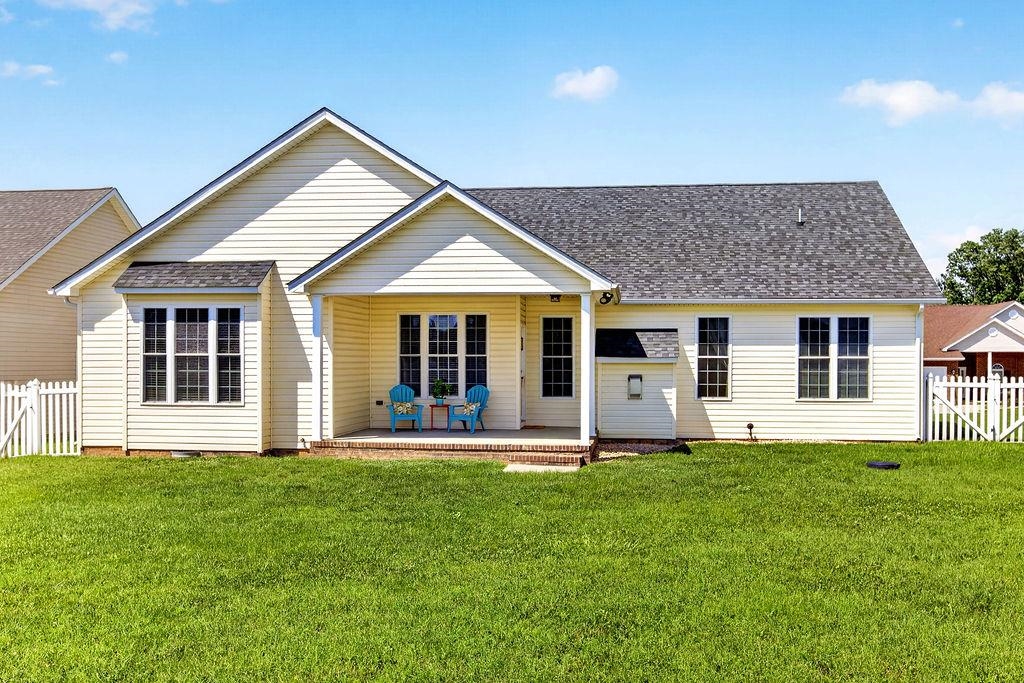14 OLD OAK DR, STUARTS DRAFT, Virginia 24477, 3 Bedrooms Bedrooms, ,2 BathroomsBathrooms,Residential,14 OLD OAK DR,677867 MLS # 677867