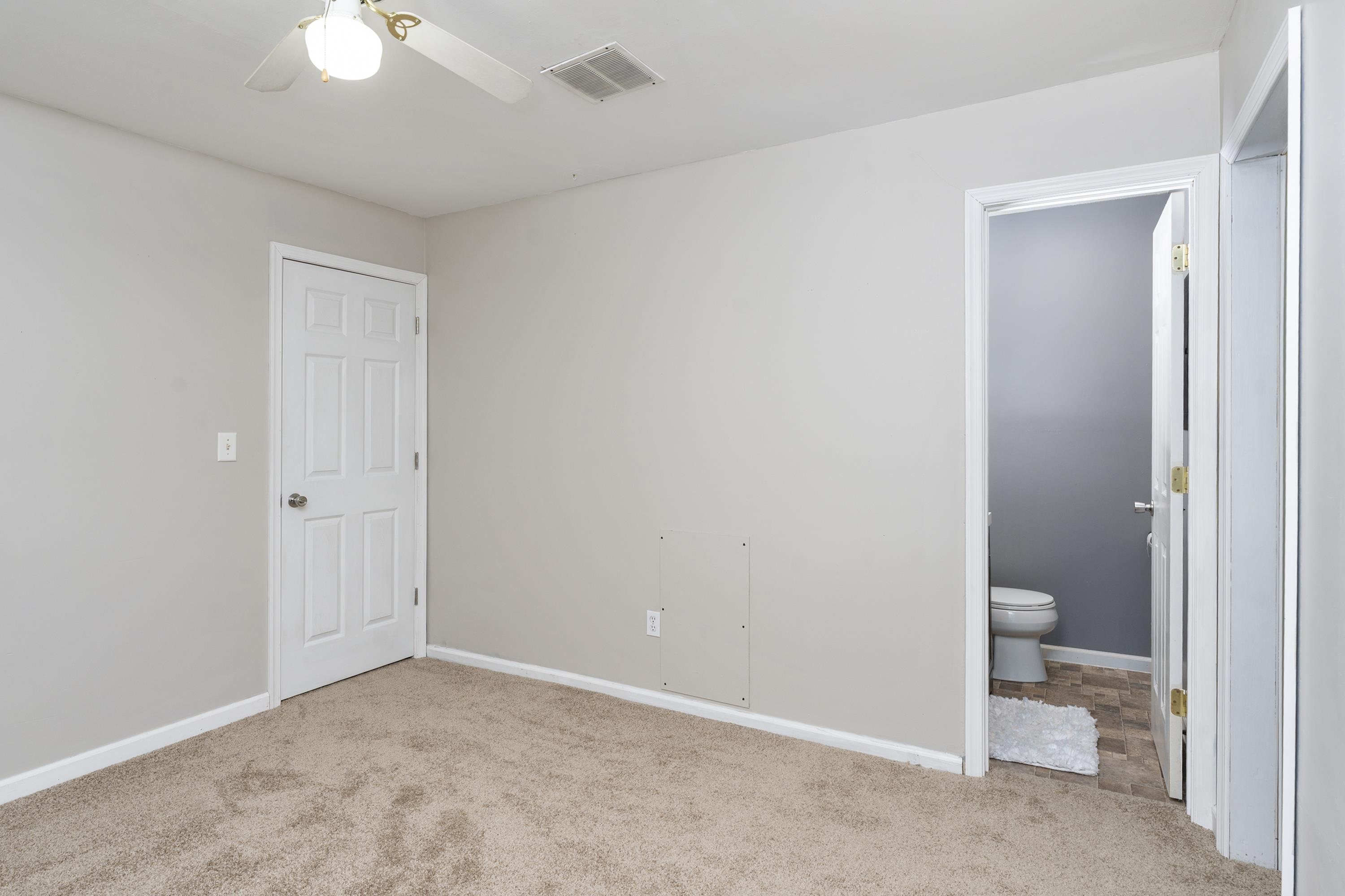 8701 LACEY HEIGHTS AVE, ROCKINGHAM, Virginia 22802, 4 Bedrooms Bedrooms, ,2 BathroomsBathrooms,Residential,8701 LACEY HEIGHTS AVE,680917 MLS # 680917