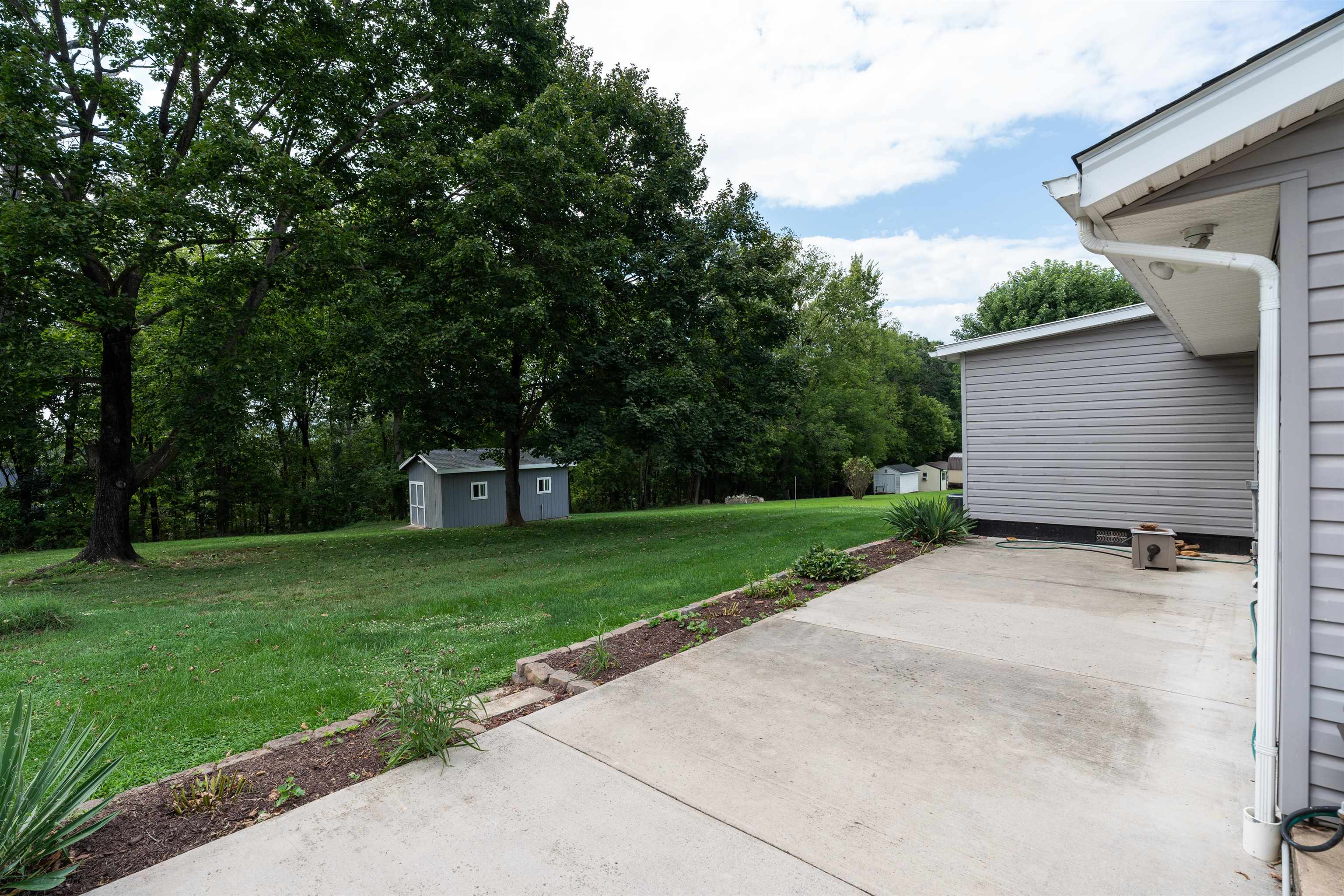 8701 LACEY HEIGHTS AVE, ROCKINGHAM, Virginia 22802, 4 Bedrooms Bedrooms, ,2 BathroomsBathrooms,Residential,8701 LACEY HEIGHTS AVE,680917 MLS # 680917