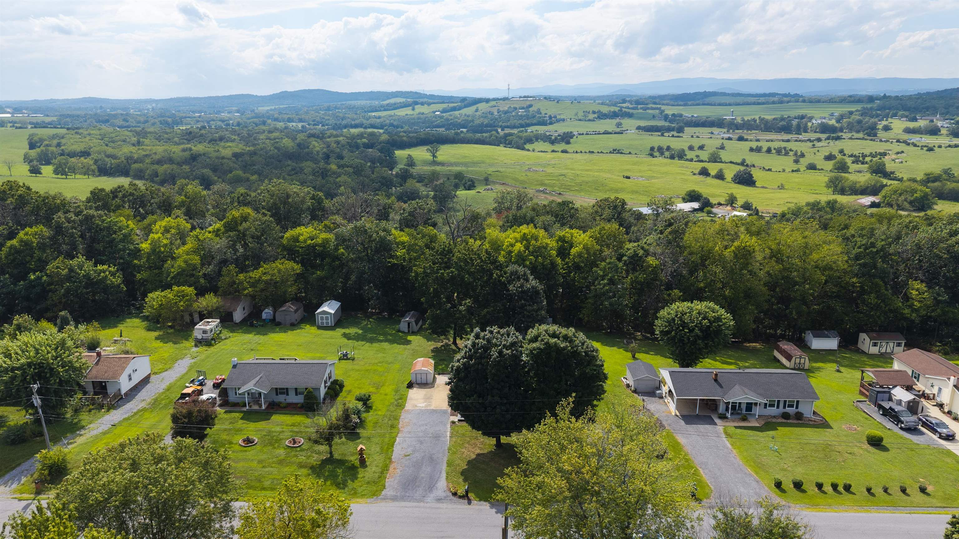 8701 LACEY HEIGHTS AVE, ROCKINGHAM, Virginia 22802, 4 Bedrooms Bedrooms, ,2 BathroomsBathrooms,Residential,8701 LACEY HEIGHTS AVE,680917 MLS # 680917