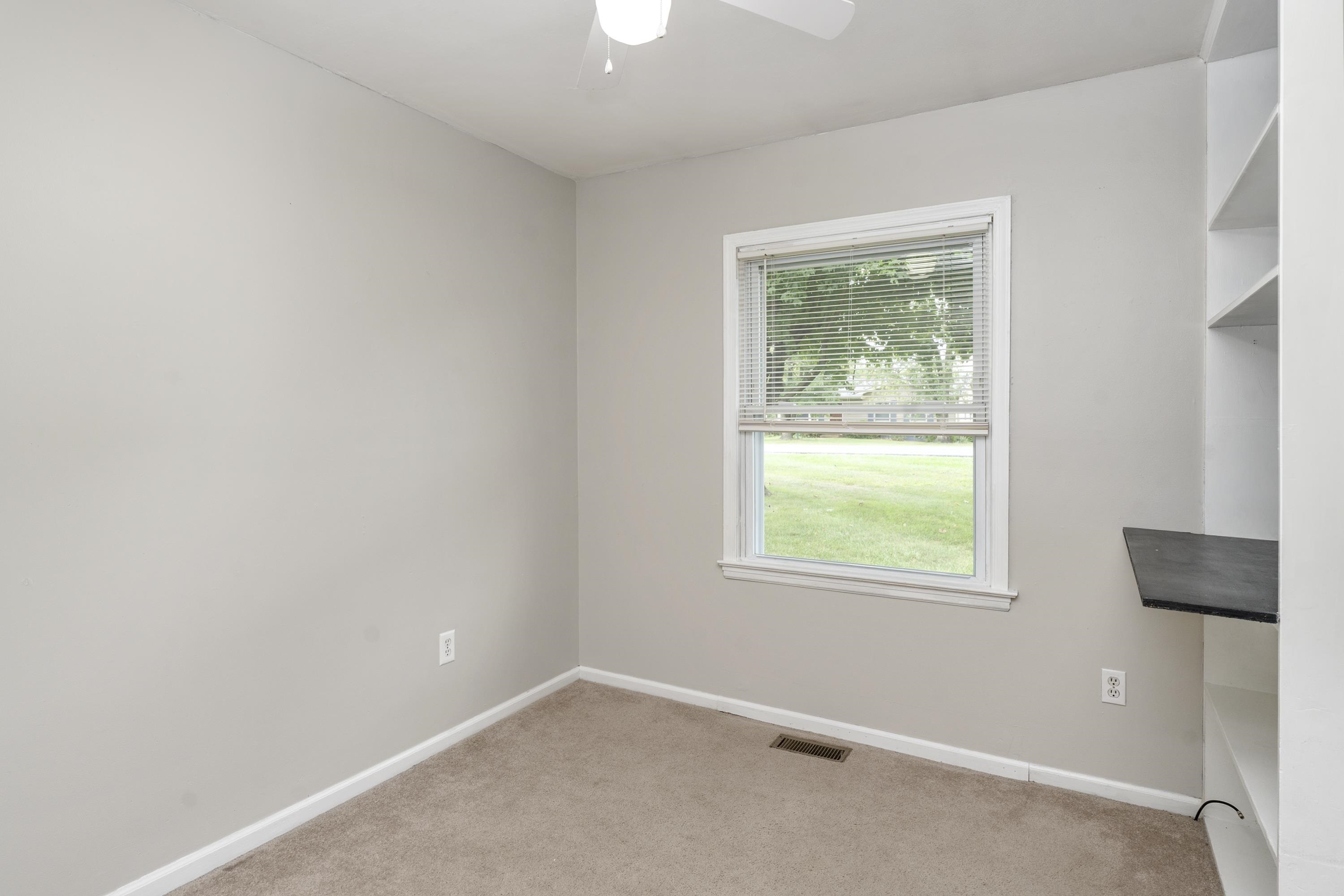 8701 LACEY HEIGHTS AVE, ROCKINGHAM, Virginia 22802, 4 Bedrooms Bedrooms, ,2 BathroomsBathrooms,Residential,8701 LACEY HEIGHTS AVE,680917 MLS # 680917