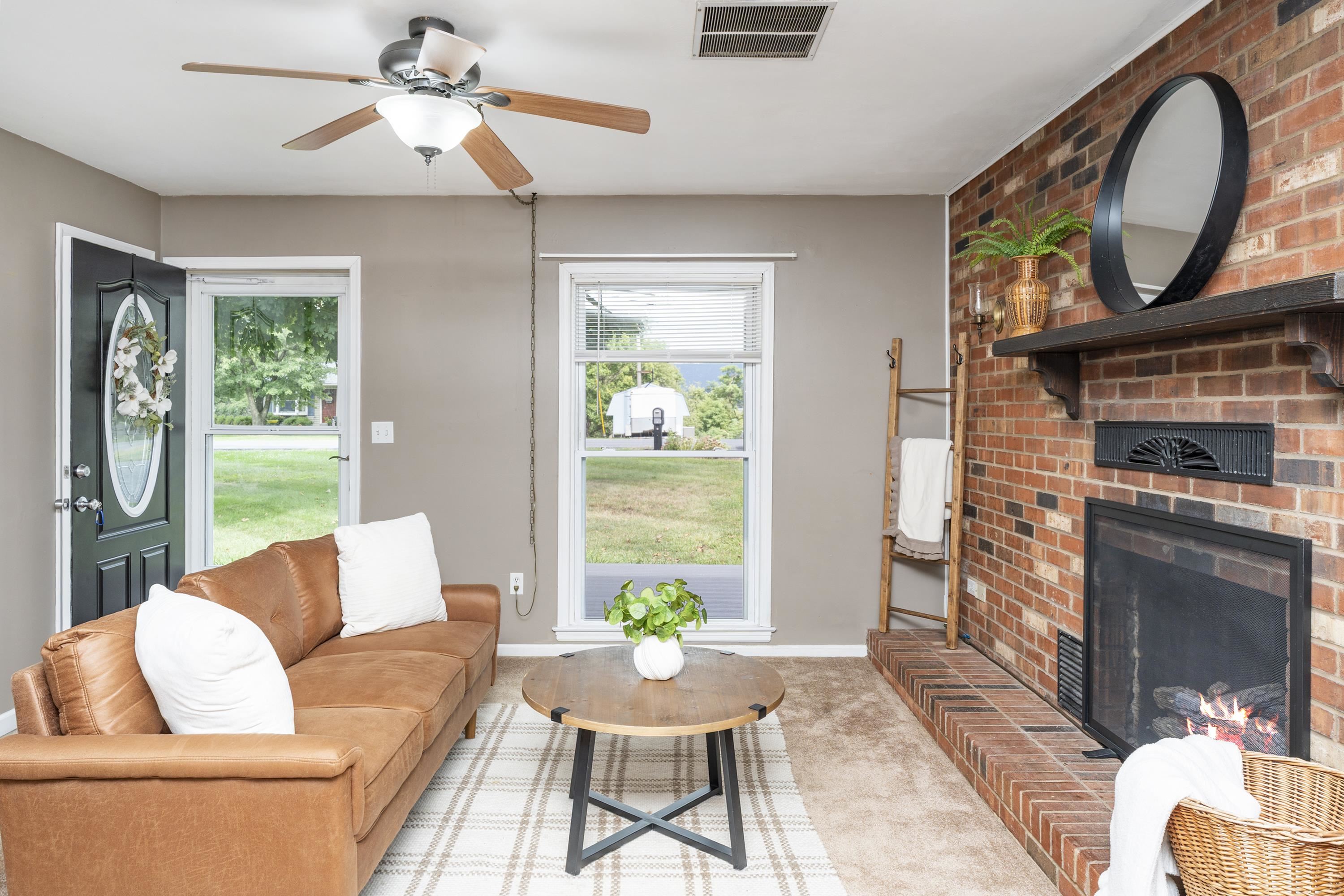 8701 LACEY HEIGHTS AVE, ROCKINGHAM, Virginia 22802, 4 Bedrooms Bedrooms, ,2 BathroomsBathrooms,Residential,8701 LACEY HEIGHTS AVE,680917 MLS # 680917
