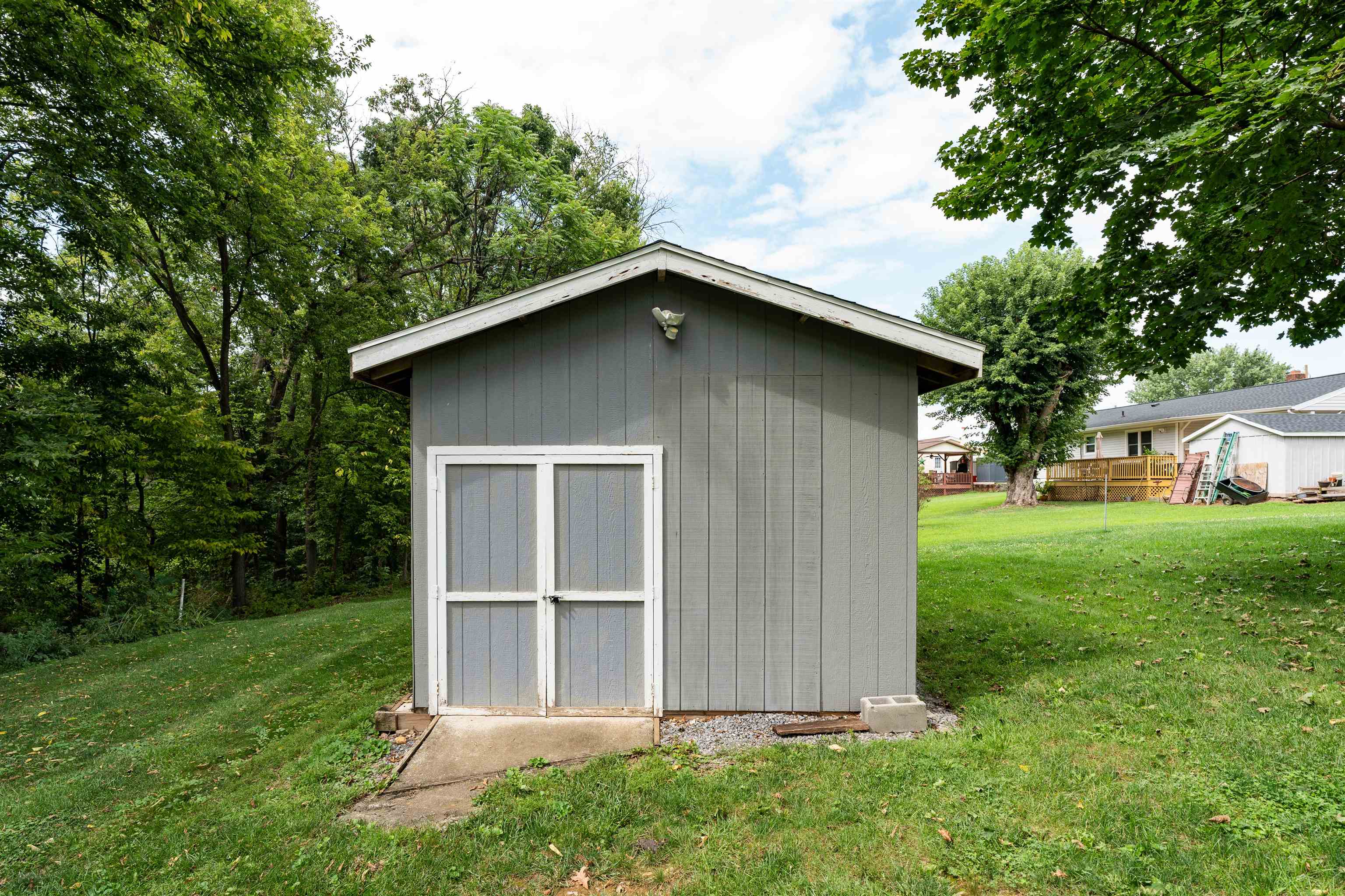 8701 LACEY HEIGHTS AVE, ROCKINGHAM, Virginia 22802, 4 Bedrooms Bedrooms, ,2 BathroomsBathrooms,Residential,8701 LACEY HEIGHTS AVE,680917 MLS # 680917