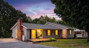 8701 LACEY HEIGHTS AVE, ROCKINGHAM, Virginia 22802, 4 Bedrooms Bedrooms, ,2 BathroomsBathrooms,Residential,8701 LACEY HEIGHTS AVE,680917 MLS # 680917