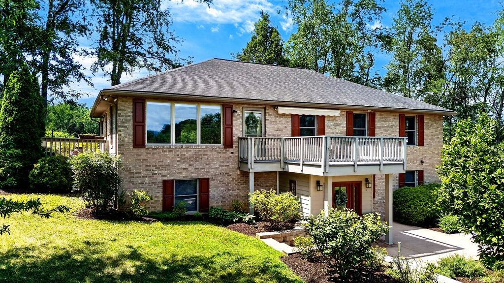 1446 ROCKFISH RD, WAYNESBORO, Virginia 22980, 3 Bedrooms Bedrooms, ,3 BathroomsBathrooms,Residential,1446 ROCKFISH RD,680918 MLS # 680918 1446 ROCKFISH RD, WAYNESBORO, Virginia 22980, 3 Bedrooms Bedrooms, ,3 BathroomsBathrooms,Residential,1446 ROCKFISH RD,680918 MLS # 680918