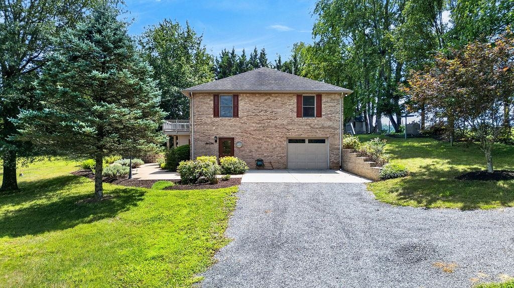 1446 ROCKFISH RD, WAYNESBORO, Virginia 22980, 3 Bedrooms Bedrooms, ,3 BathroomsBathrooms,Residential,1446 ROCKFISH RD,680918 MLS # 680918 1446 ROCKFISH RD, WAYNESBORO, Virginia 22980, 3 Bedrooms Bedrooms, ,3 BathroomsBathrooms,Residential,1446 ROCKFISH RD,680918 MLS # 680918