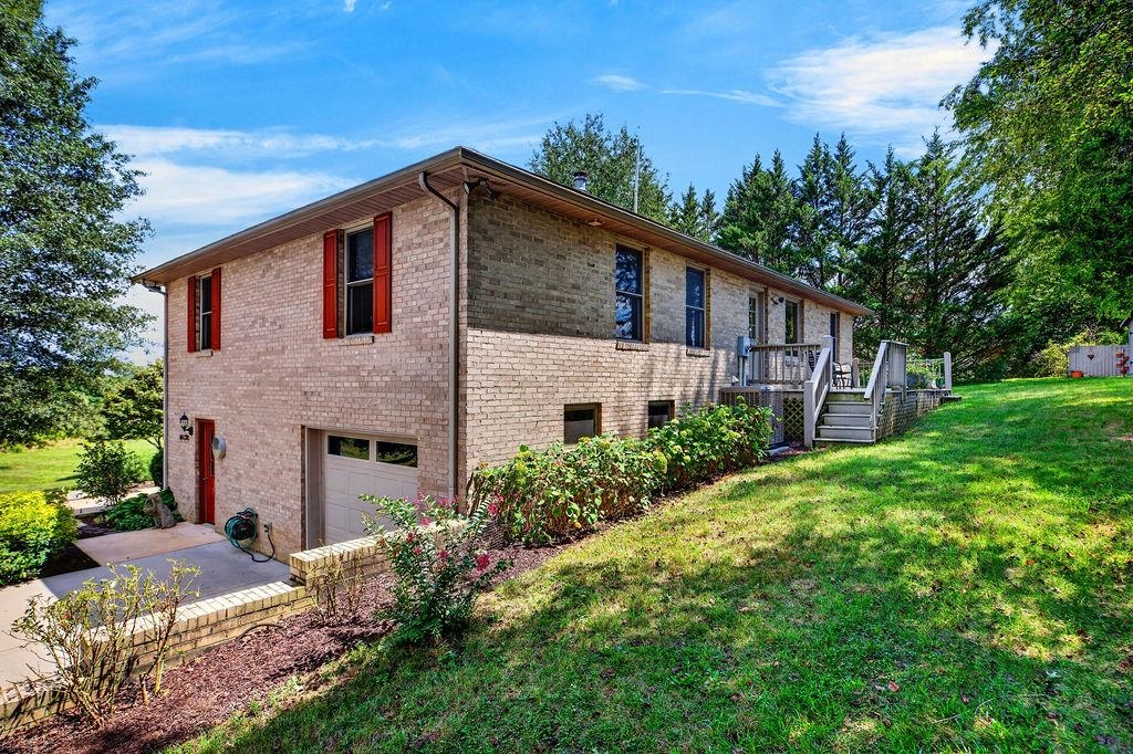 1446 ROCKFISH RD, WAYNESBORO, Virginia 22980, 3 Bedrooms Bedrooms, ,3 BathroomsBathrooms,Residential,1446 ROCKFISH RD,680918 MLS # 680918 1446 ROCKFISH RD, WAYNESBORO, Virginia 22980, 3 Bedrooms Bedrooms, ,3 BathroomsBathrooms,Residential,1446 ROCKFISH RD,680918 MLS # 680918