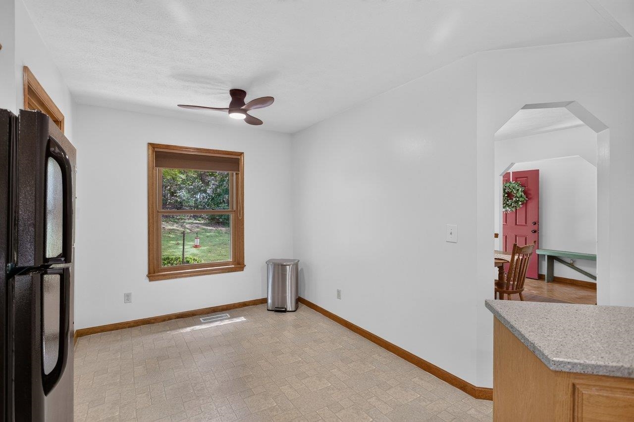 55 BURKES MILL RD, WEYERS CAVE, Virginia 24486, 3 Bedrooms Bedrooms, ,2 BathroomsBathrooms,Residential,55 BURKES MILL RD,680919 MLS # 680919 55 BURKES MILL RD, WEYERS CAVE, Virginia 24486, 3 Bedrooms Bedrooms, ,2 BathroomsBathrooms,Residential,55 BURKES MILL RD,680919 MLS # 680919