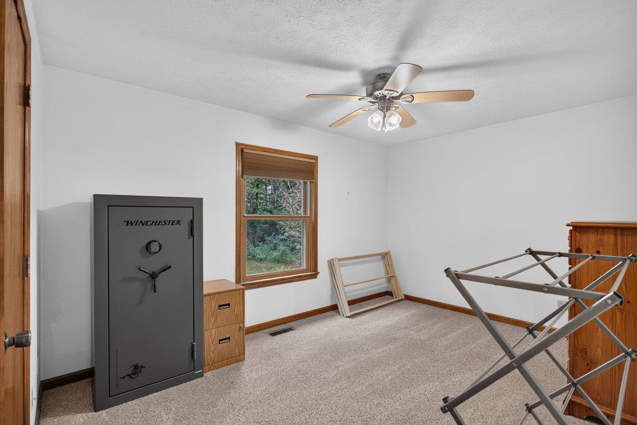 55 BURKES MILL RD, WEYERS CAVE, Virginia 24486, 3 Bedrooms Bedrooms, ,2 BathroomsBathrooms,Residential,55 BURKES MILL RD,680919 MLS # 680919 55 BURKES MILL RD, WEYERS CAVE, Virginia 24486, 3 Bedrooms Bedrooms, ,2 BathroomsBathrooms,Residential,55 BURKES MILL RD,680919 MLS # 680919