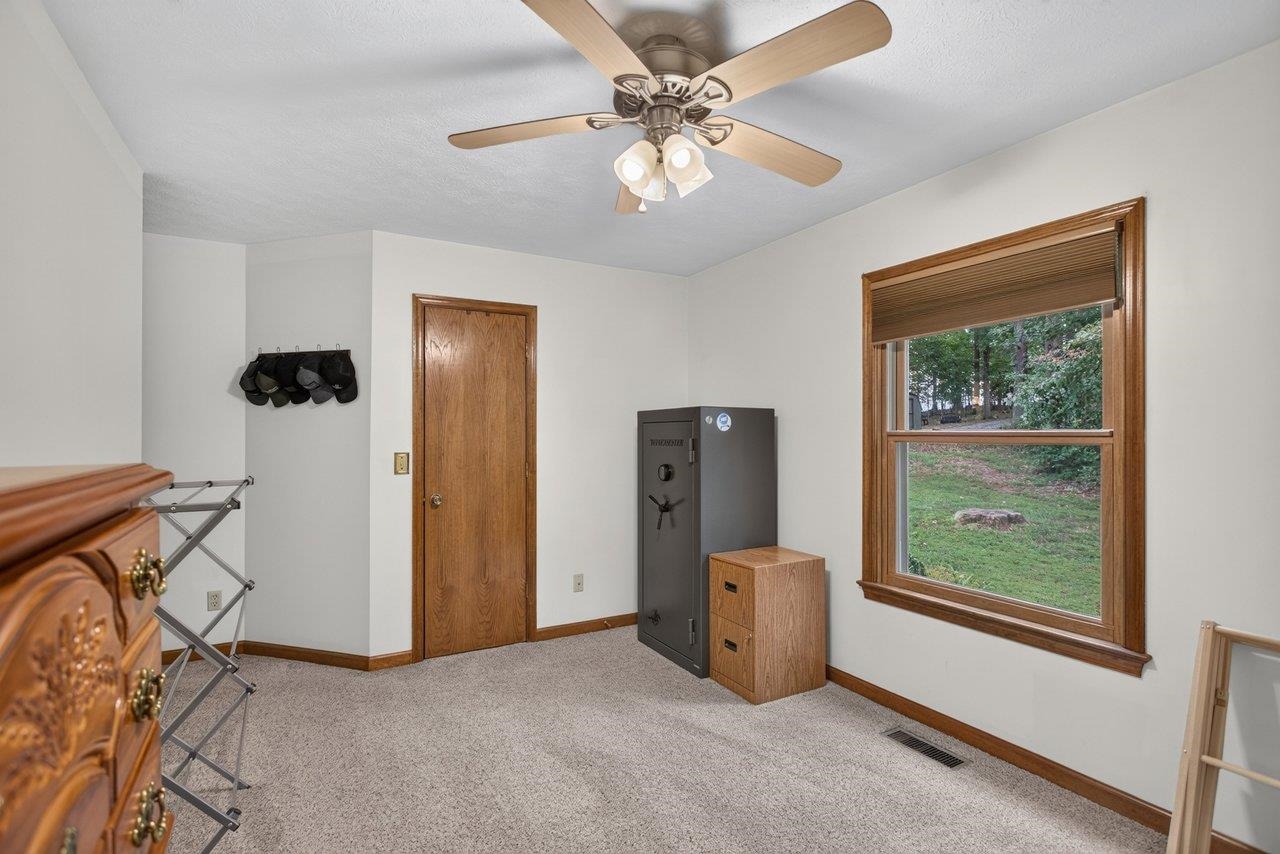 55 BURKES MILL RD, WEYERS CAVE, Virginia 24486, 3 Bedrooms Bedrooms, ,2 BathroomsBathrooms,Residential,55 BURKES MILL RD,680919 MLS # 680919 55 BURKES MILL RD, WEYERS CAVE, Virginia 24486, 3 Bedrooms Bedrooms, ,2 BathroomsBathrooms,Residential,55 BURKES MILL RD,680919 MLS # 680919