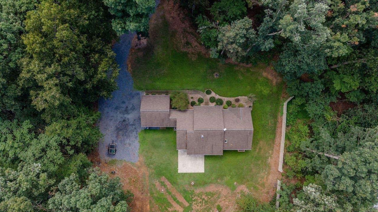 55 BURKES MILL RD, WEYERS CAVE, Virginia 24486, 3 Bedrooms Bedrooms, ,2 BathroomsBathrooms,Residential,55 BURKES MILL RD,680919 MLS # 680919 55 BURKES MILL RD, WEYERS CAVE, Virginia 24486, 3 Bedrooms Bedrooms, ,2 BathroomsBathrooms,Residential,55 BURKES MILL RD,680919 MLS # 680919