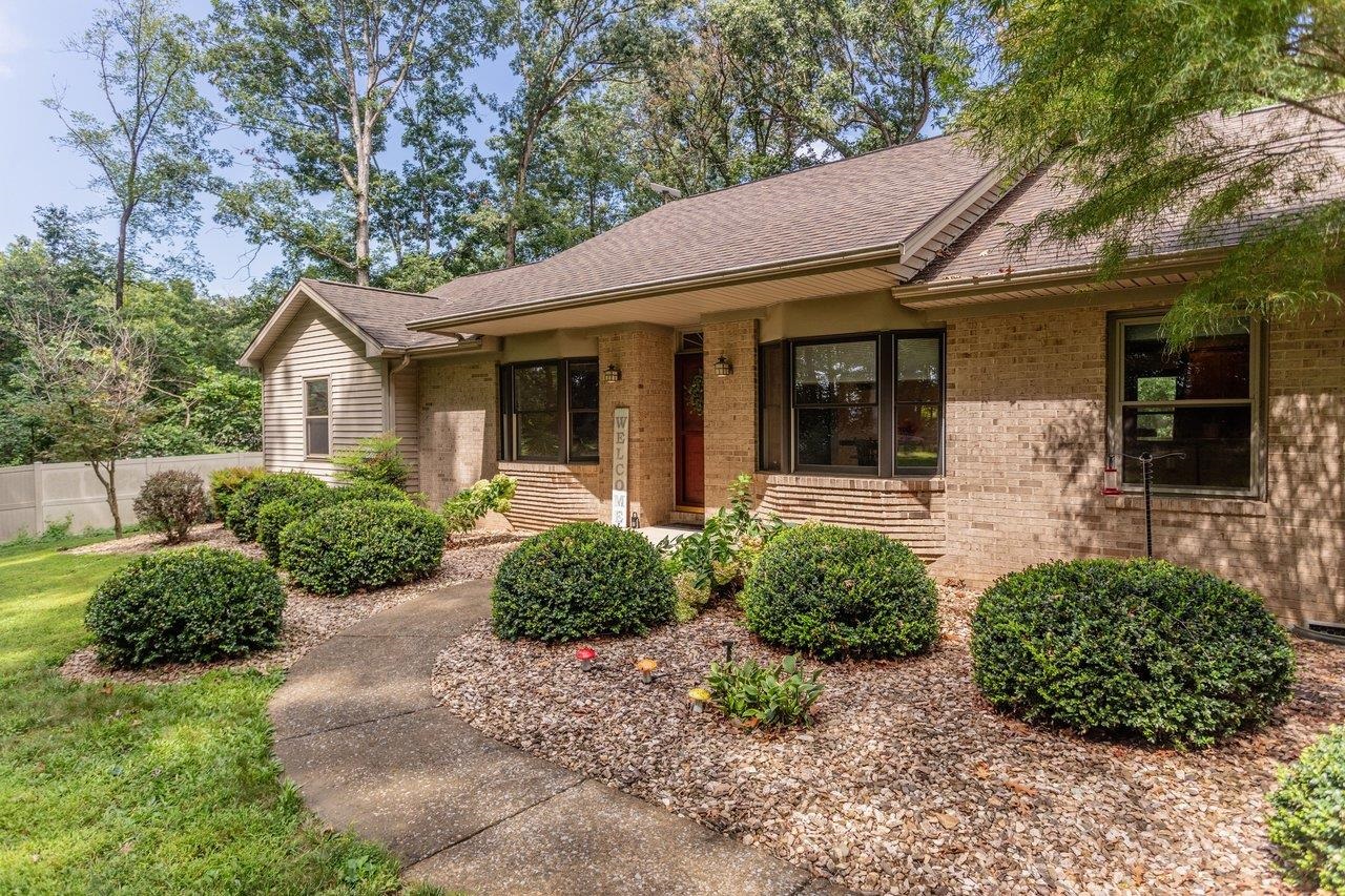 55 BURKES MILL RD, WEYERS CAVE, Virginia 24486, 3 Bedrooms Bedrooms, ,2 BathroomsBathrooms,Residential,55 BURKES MILL RD,680919 MLS # 680919 55 BURKES MILL RD, WEYERS CAVE, Virginia 24486, 3 Bedrooms Bedrooms, ,2 BathroomsBathrooms,Residential,55 BURKES MILL RD,680919 MLS # 680919