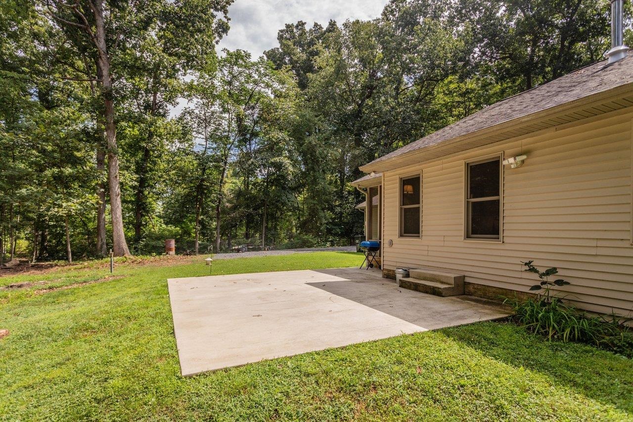 55 BURKES MILL RD, WEYERS CAVE, Virginia 24486, 3 Bedrooms Bedrooms, ,2 BathroomsBathrooms,Residential,55 BURKES MILL RD,680919 MLS # 680919 55 BURKES MILL RD, WEYERS CAVE, Virginia 24486, 3 Bedrooms Bedrooms, ,2 BathroomsBathrooms,Residential,55 BURKES MILL RD,680919 MLS # 680919