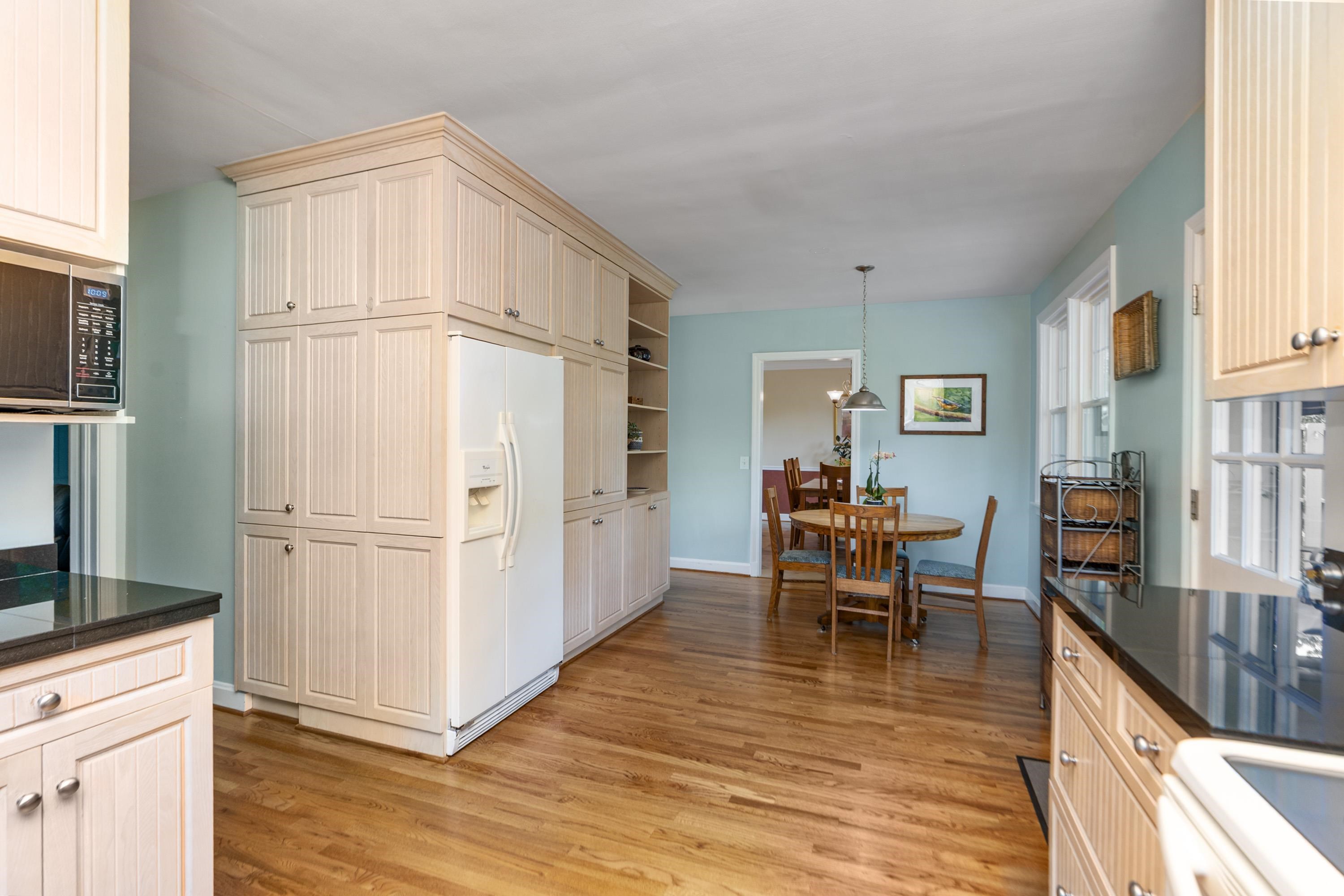 753 HILLCREST DR, STAUNTON, Virginia 24401, 4 Bedrooms Bedrooms, ,2 BathroomsBathrooms,Residential,753 HILLCREST DR,680925 MLS # 680925 753 HILLCREST DR, STAUNTON, Virginia 24401, 4 Bedrooms Bedrooms, ,2 BathroomsBathrooms,Residential,753 HILLCREST DR,680925 MLS # 680925
