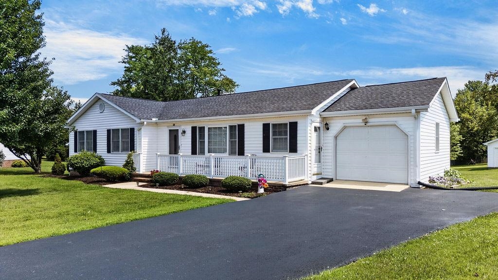 24 WARREN CIR, FISHERSVILLE, Virginia 22939, 3 Bedrooms Bedrooms, ,2 BathroomsBathrooms,Residential,24 WARREN CIR,680929 MLS # 680929 24 WARREN CIR, FISHERSVILLE, Virginia 22939, 3 Bedrooms Bedrooms, ,2 BathroomsBathrooms,Residential,24 WARREN CIR,680929 MLS # 680929