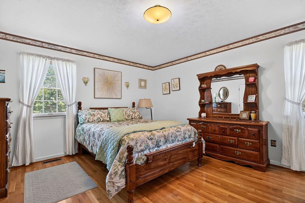 24 WARREN CIR, FISHERSVILLE, Virginia 22939, 3 Bedrooms Bedrooms, ,2 BathroomsBathrooms,Residential,24 WARREN CIR,680929 MLS # 680929 24 WARREN CIR, FISHERSVILLE, Virginia 22939, 3 Bedrooms Bedrooms, ,2 BathroomsBathrooms,Residential,24 WARREN CIR,680929 MLS # 680929