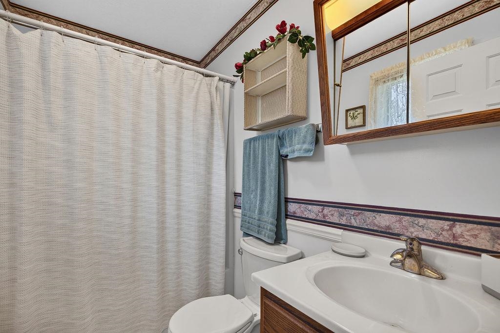 24 WARREN CIR, FISHERSVILLE, Virginia 22939, 3 Bedrooms Bedrooms, ,2 BathroomsBathrooms,Residential,24 WARREN CIR,680929 MLS # 680929 24 WARREN CIR, FISHERSVILLE, Virginia 22939, 3 Bedrooms Bedrooms, ,2 BathroomsBathrooms,Residential,24 WARREN CIR,680929 MLS # 680929