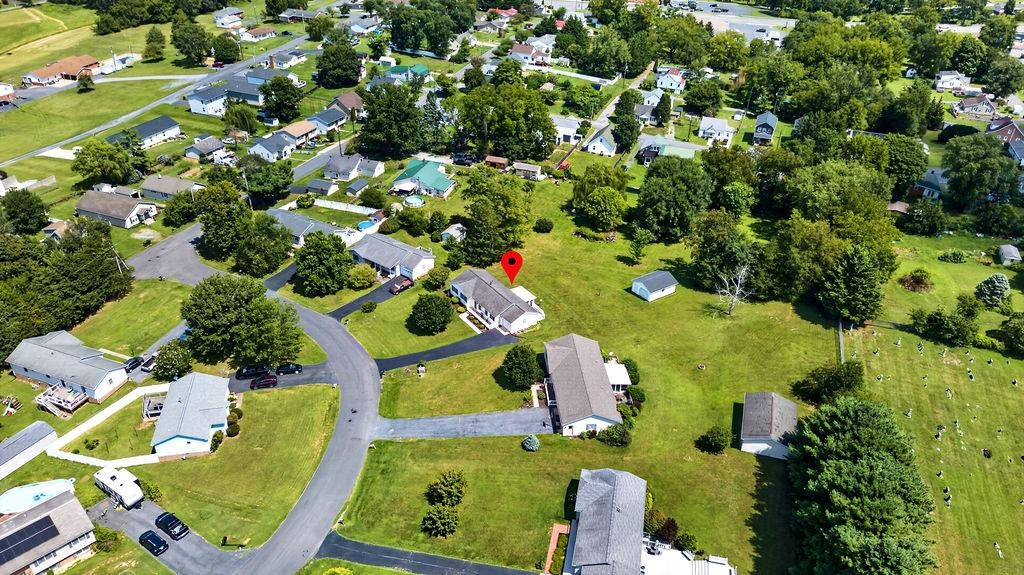 24 WARREN CIR, FISHERSVILLE, Virginia 22939, 3 Bedrooms Bedrooms, ,2 BathroomsBathrooms,Residential,24 WARREN CIR,680929 MLS # 680929 24 WARREN CIR, FISHERSVILLE, Virginia 22939, 3 Bedrooms Bedrooms, ,2 BathroomsBathrooms,Residential,24 WARREN CIR,680929 MLS # 680929