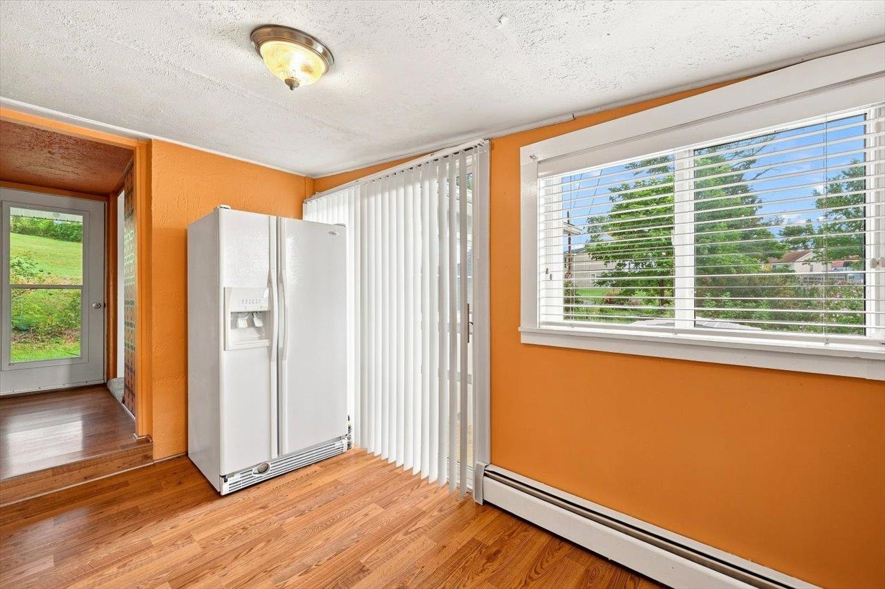 1644 BUICK ST, STAUNTON, Virginia 24401, 3 Bedrooms Bedrooms, ,2 BathroomsBathrooms,Residential,1644 BUICK ST,680941 MLS # 680941 1644 BUICK ST, STAUNTON, Virginia 24401, 3 Bedrooms Bedrooms, ,2 BathroomsBathrooms,Residential,1644 BUICK ST,680941 MLS # 680941