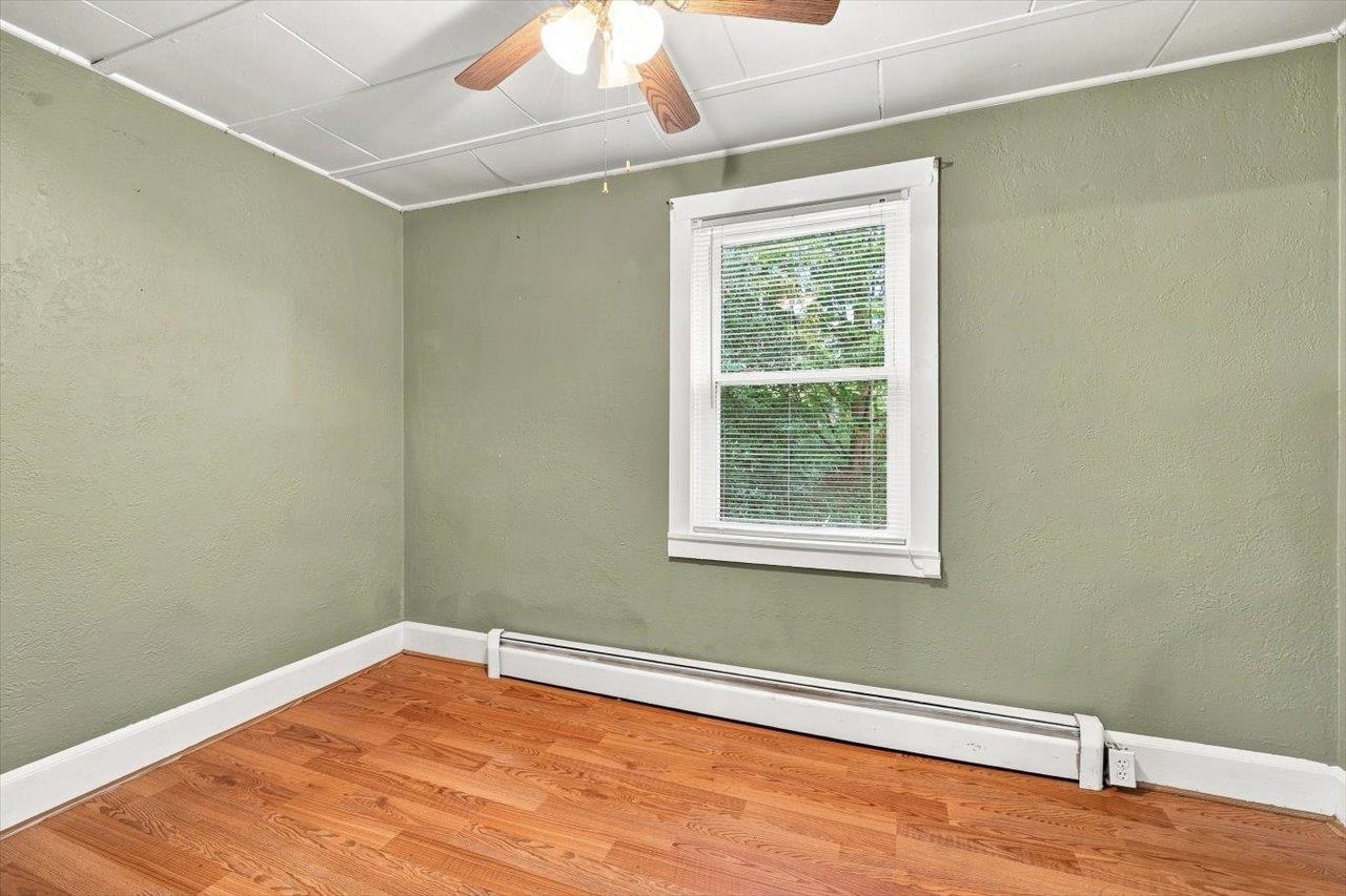 1644 BUICK ST, STAUNTON, Virginia 24401, 3 Bedrooms Bedrooms, ,2 BathroomsBathrooms,Residential,1644 BUICK ST,680941 MLS # 680941 1644 BUICK ST, STAUNTON, Virginia 24401, 3 Bedrooms Bedrooms, ,2 BathroomsBathrooms,Residential,1644 BUICK ST,680941 MLS # 680941