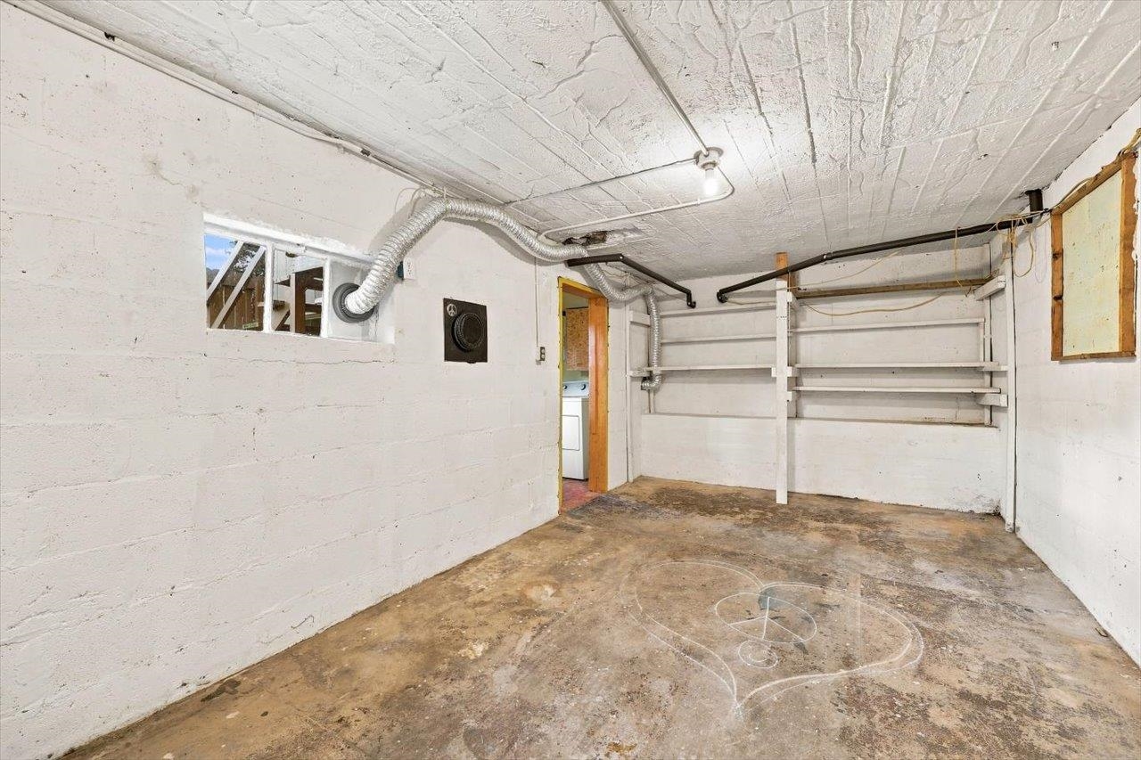 1644 BUICK ST, STAUNTON, Virginia 24401, 3 Bedrooms Bedrooms, ,2 BathroomsBathrooms,Residential,1644 BUICK ST,680941 MLS # 680941 1644 BUICK ST, STAUNTON, Virginia 24401, 3 Bedrooms Bedrooms, ,2 BathroomsBathrooms,Residential,1644 BUICK ST,680941 MLS # 680941