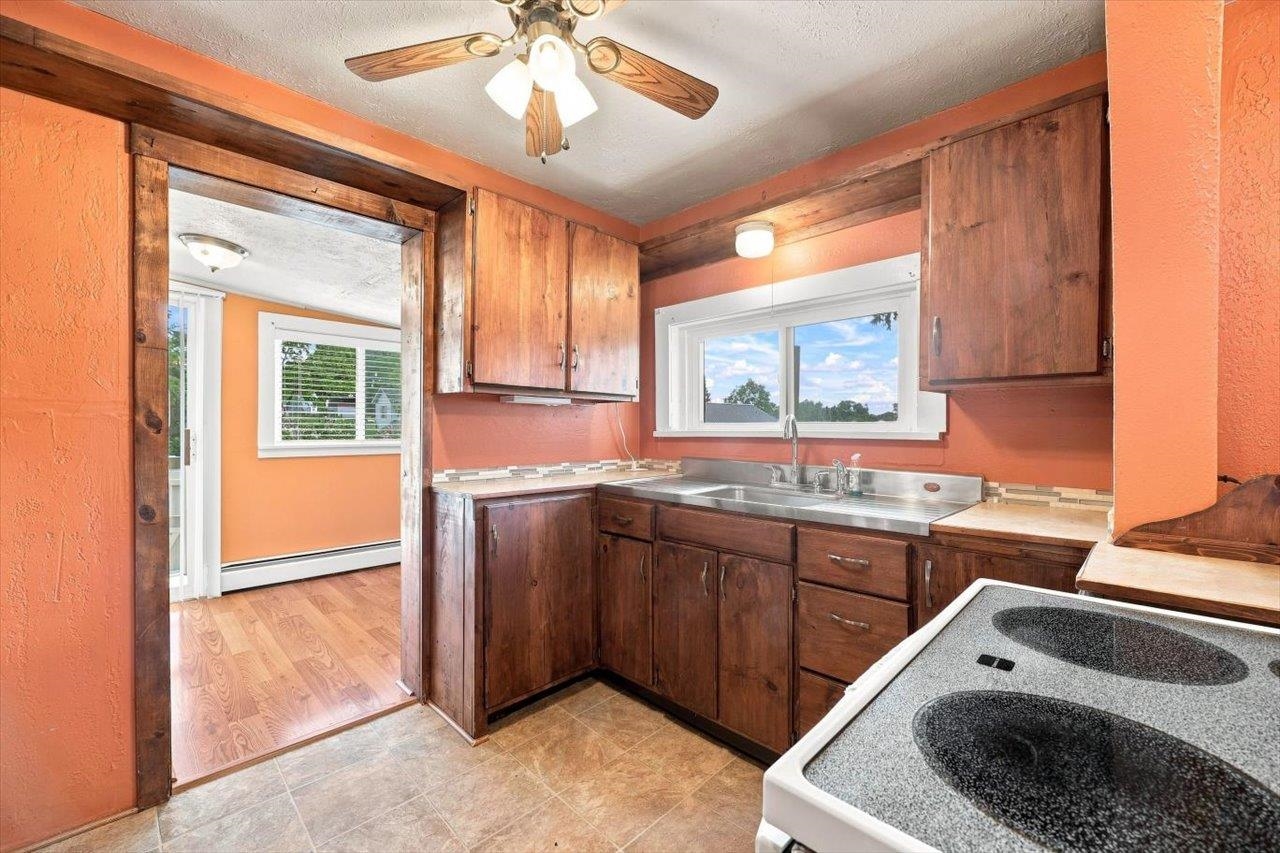1644 BUICK ST, STAUNTON, Virginia 24401, 3 Bedrooms Bedrooms, ,2 BathroomsBathrooms,Residential,1644 BUICK ST,680941 MLS # 680941 1644 BUICK ST, STAUNTON, Virginia 24401, 3 Bedrooms Bedrooms, ,2 BathroomsBathrooms,Residential,1644 BUICK ST,680941 MLS # 680941