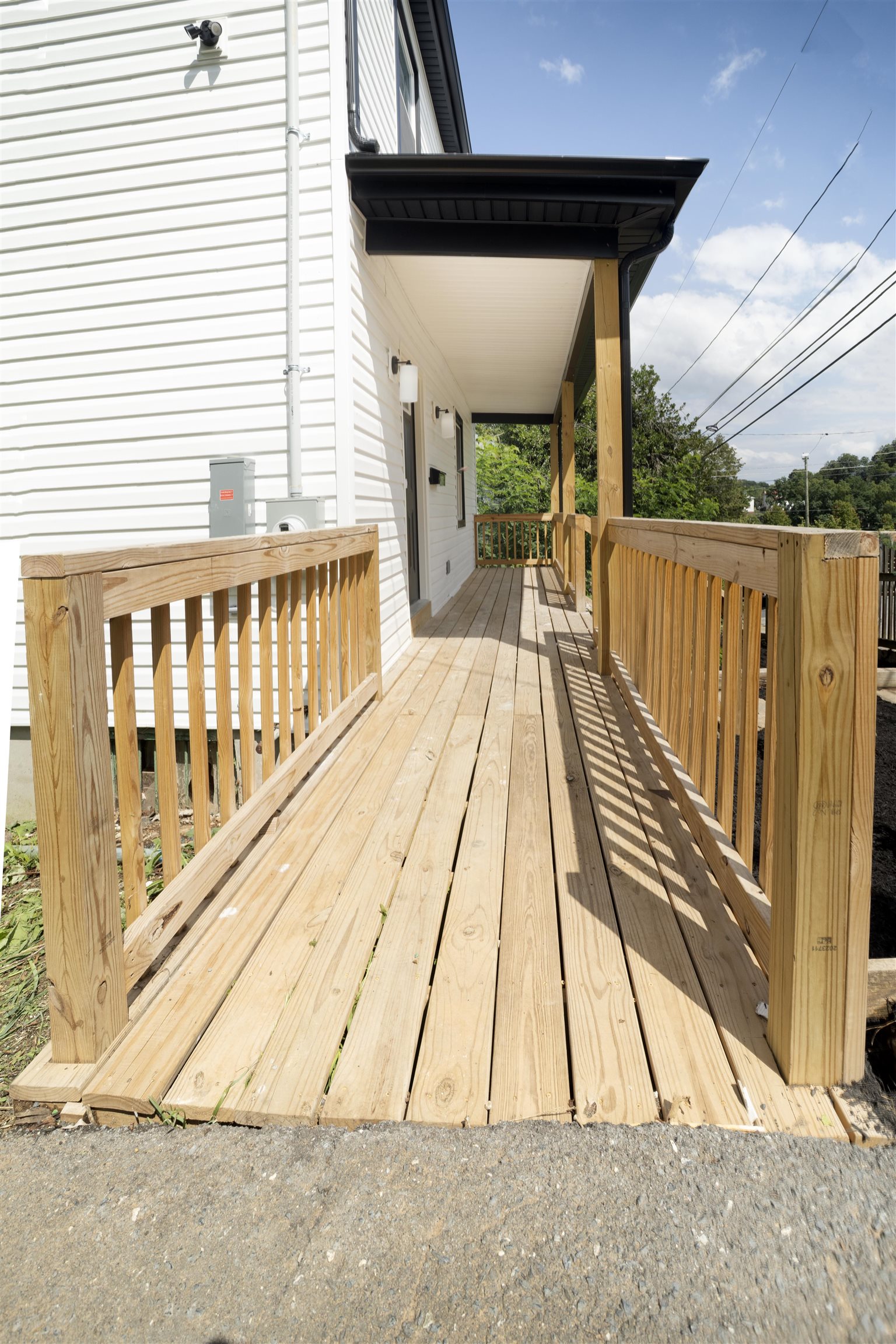 1105 W JOHNSON ST, STAUNTON, Virginia 24401, 3 Bedrooms Bedrooms, ,2 BathroomsBathrooms,Residential,1105 W JOHNSON ST,680943 MLS # 680943