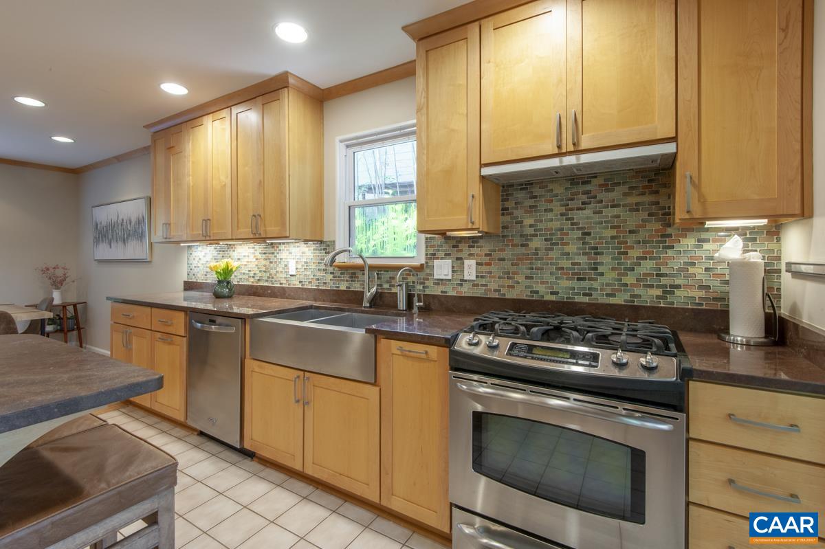 102 SLATE PL, CHARLOTTESVILLE, Virginia 22902, 3 Bedrooms Bedrooms, ,3 BathroomsBathrooms,Residential,102 SLATE PL,680838 MLS # 680838 102 SLATE PL, CHARLOTTESVILLE, Virginia 22902, 3 Bedrooms Bedrooms, ,3 BathroomsBathrooms,Residential,102 SLATE PL,680838 MLS # 680838