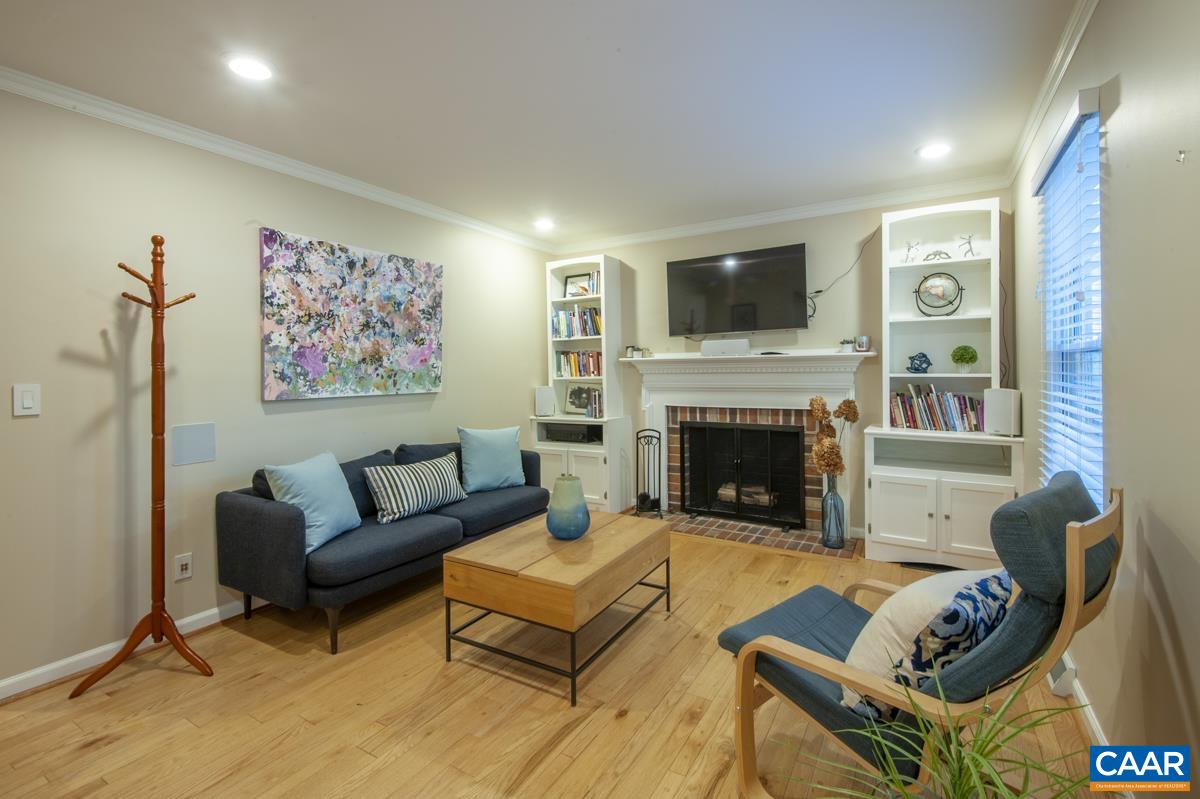 102 SLATE PL, CHARLOTTESVILLE, Virginia 22902, 3 Bedrooms Bedrooms, ,3 BathroomsBathrooms,Residential,102 SLATE PL,680838 MLS # 680838 102 SLATE PL, CHARLOTTESVILLE, Virginia 22902, 3 Bedrooms Bedrooms, ,3 BathroomsBathrooms,Residential,102 SLATE PL,680838 MLS # 680838