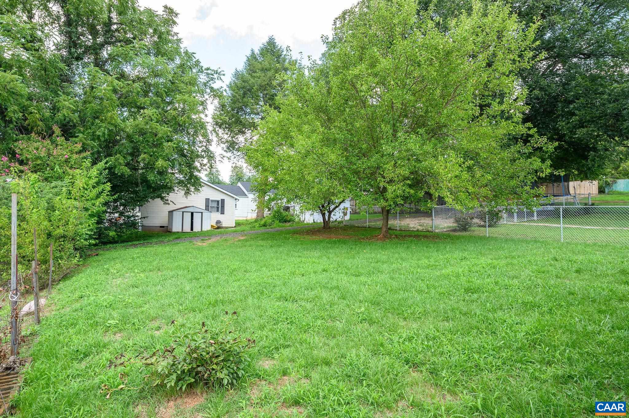 1003 ELLIOTT AVE, CHARLOTTESVILLE, Virginia 22902, 5 Bedrooms Bedrooms, ,2 BathroomsBathrooms,Residential,R-B Zone with Alley Access,1003 ELLIOTT AVE,680949 MLS # 680949 1003 ELLIOTT AVE, CHARLOTTESVILLE, Virginia 22902, 5 Bedrooms Bedrooms, ,2 BathroomsBathrooms,Residential,R-B Zone with Alley Access,1003 ELLIOTT AVE,680949 MLS # 680949
