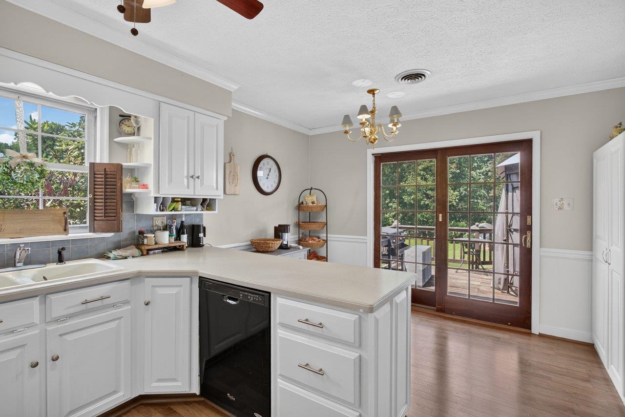 207 CIRCLE VIEW RD, LURAY, Virginia 22835, 4 Bedrooms Bedrooms, ,3 BathroomsBathrooms,Residential,207 CIRCLE VIEW RD,680954 MLS # 680954 207 CIRCLE VIEW RD, LURAY, Virginia 22835, 4 Bedrooms Bedrooms, ,3 BathroomsBathrooms,Residential,207 CIRCLE VIEW RD,680954 MLS # 680954