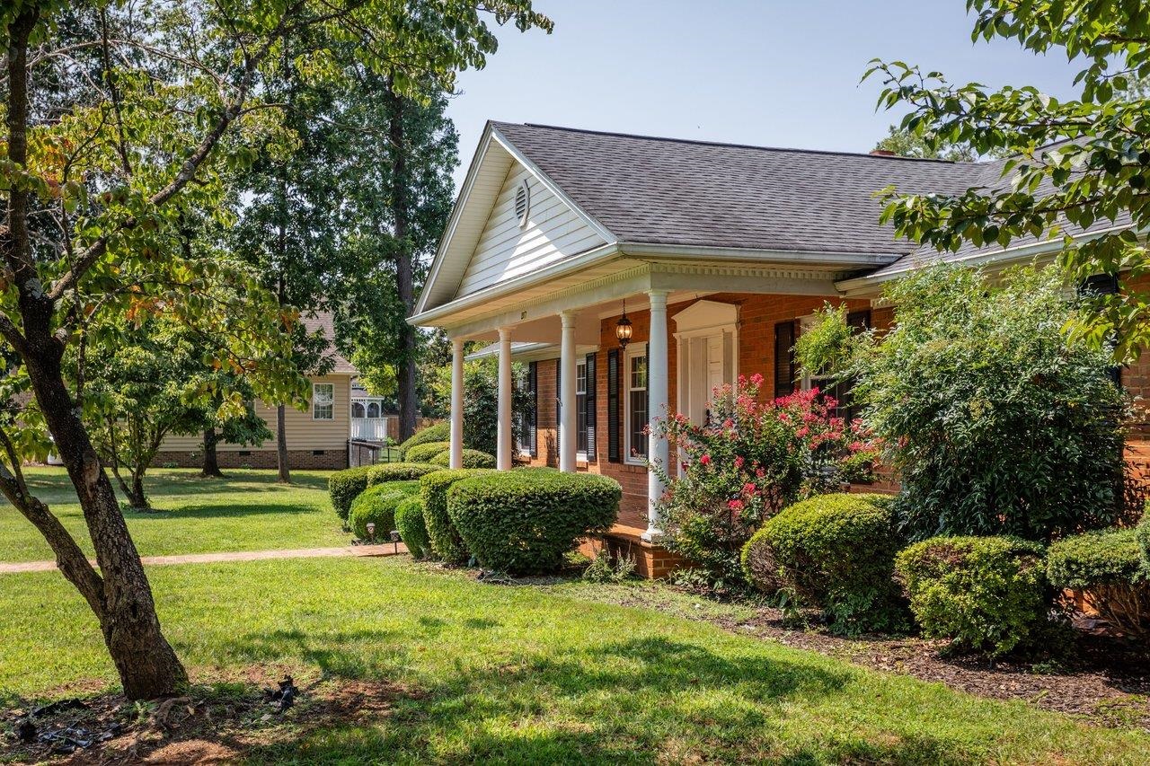 207 CIRCLE VIEW RD, LURAY, Virginia 22835, 4 Bedrooms Bedrooms, ,3 BathroomsBathrooms,Residential,207 CIRCLE VIEW RD,680954 MLS # 680954 207 CIRCLE VIEW RD, LURAY, Virginia 22835, 4 Bedrooms Bedrooms, ,3 BathroomsBathrooms,Residential,207 CIRCLE VIEW RD,680954 MLS # 680954